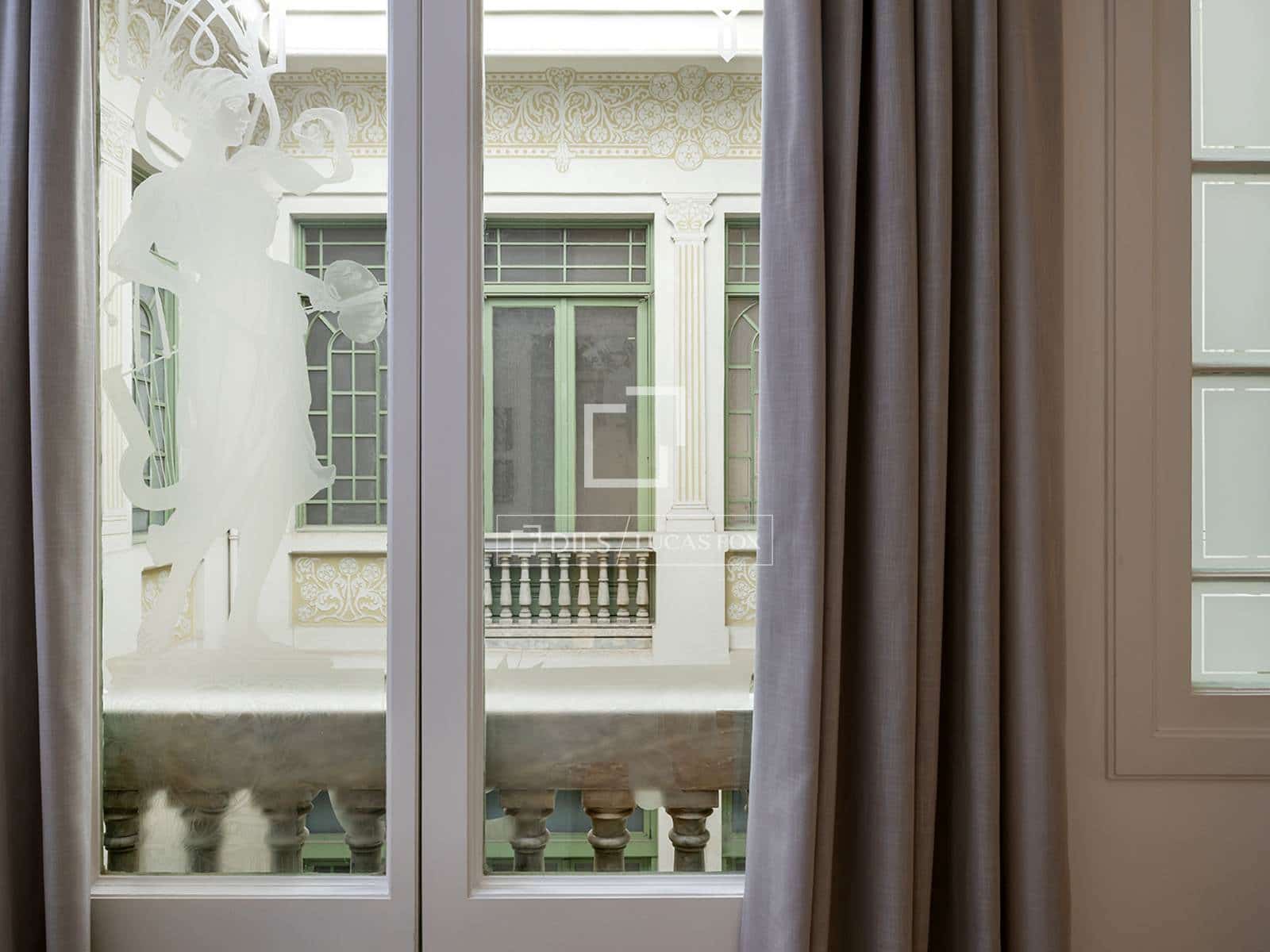 4 slaapkamer Appartement te huur in Barcelona stad - € 8.500 (Ref: 9386298)