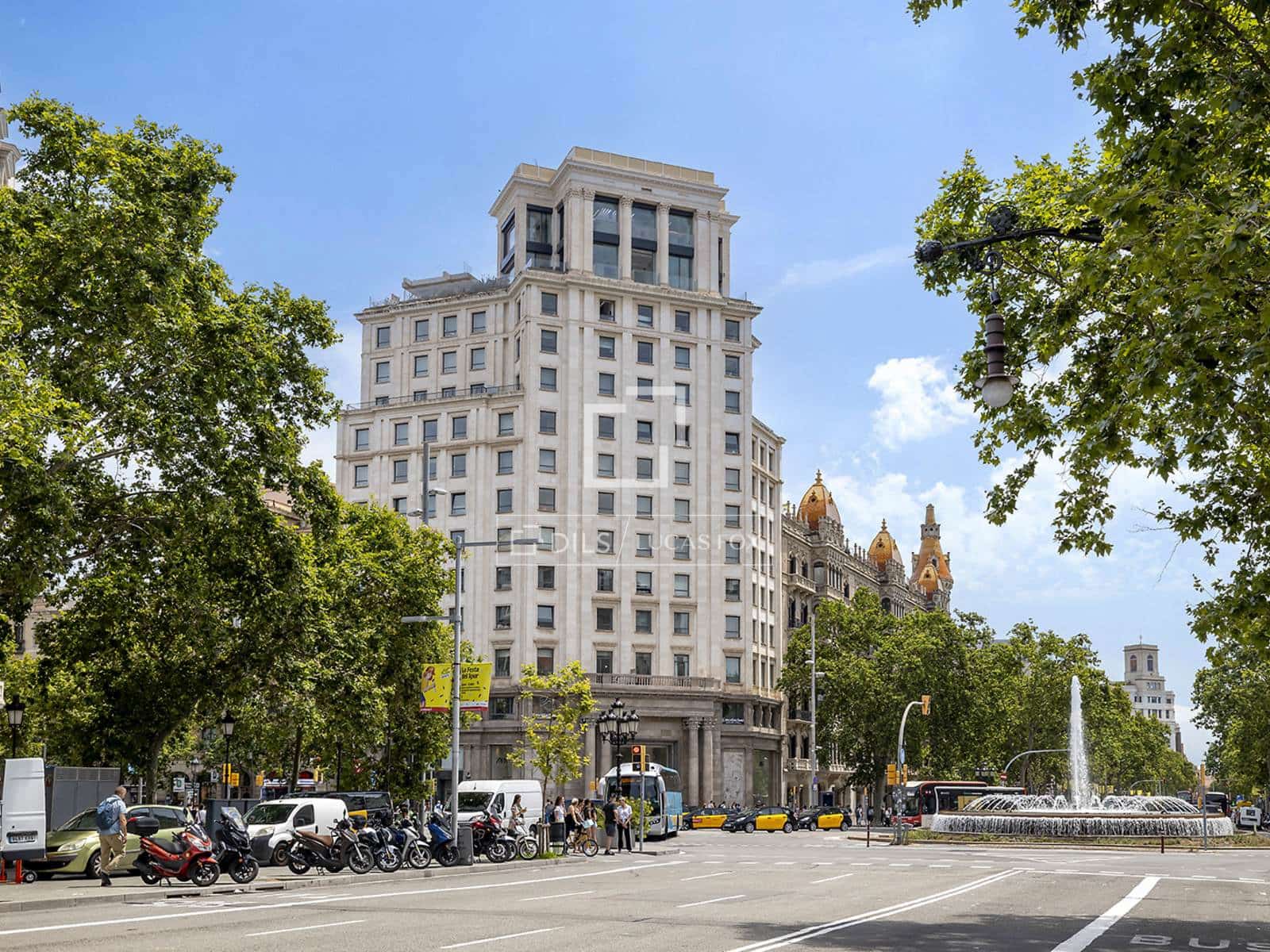 4 slaapkamer Appartement te huur in Barcelona stad - € 8.500 (Ref: 9386298)