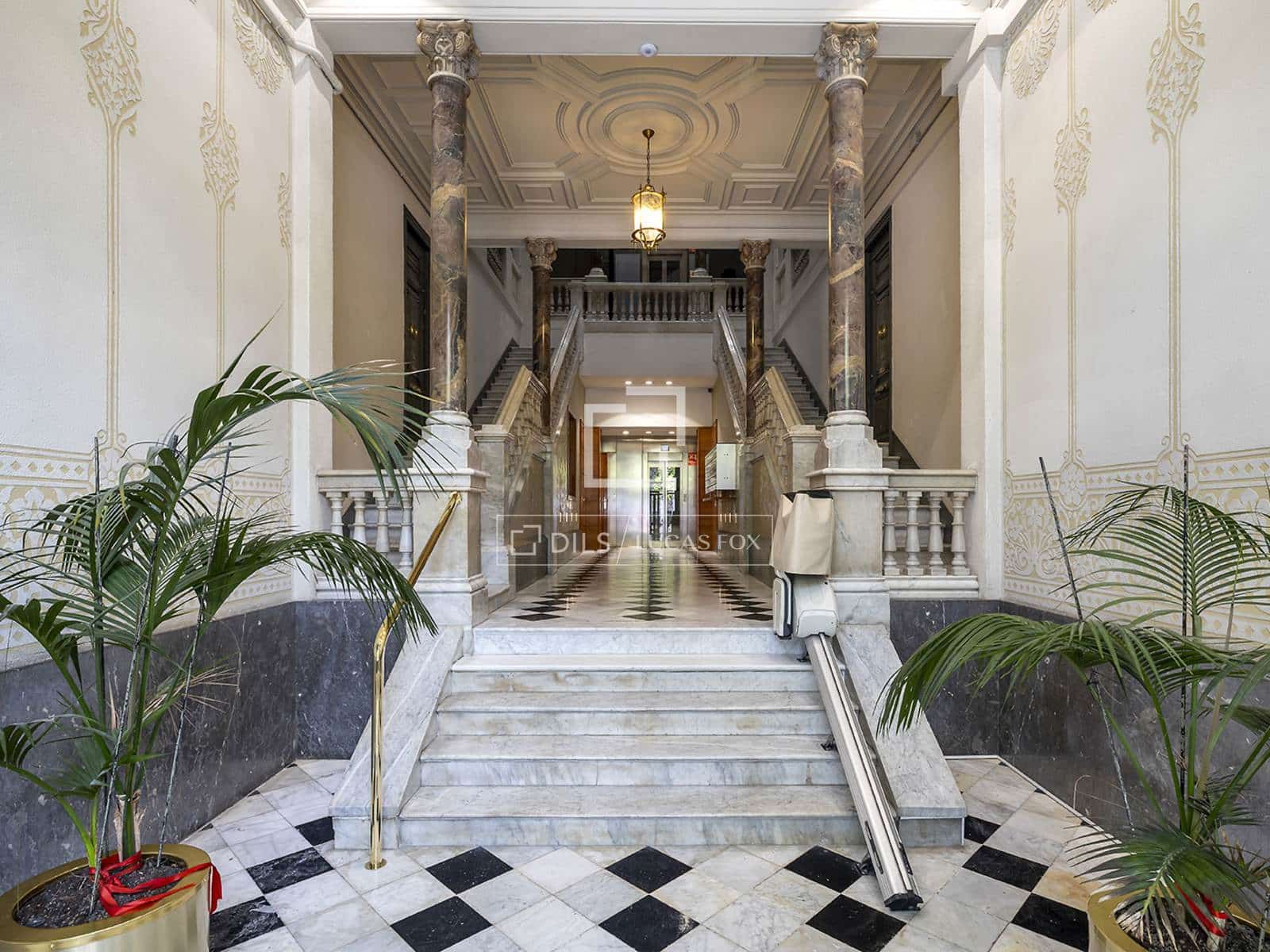 4 slaapkamer Appartement te huur in Barcelona stad - € 8.500 (Ref: 9386298)