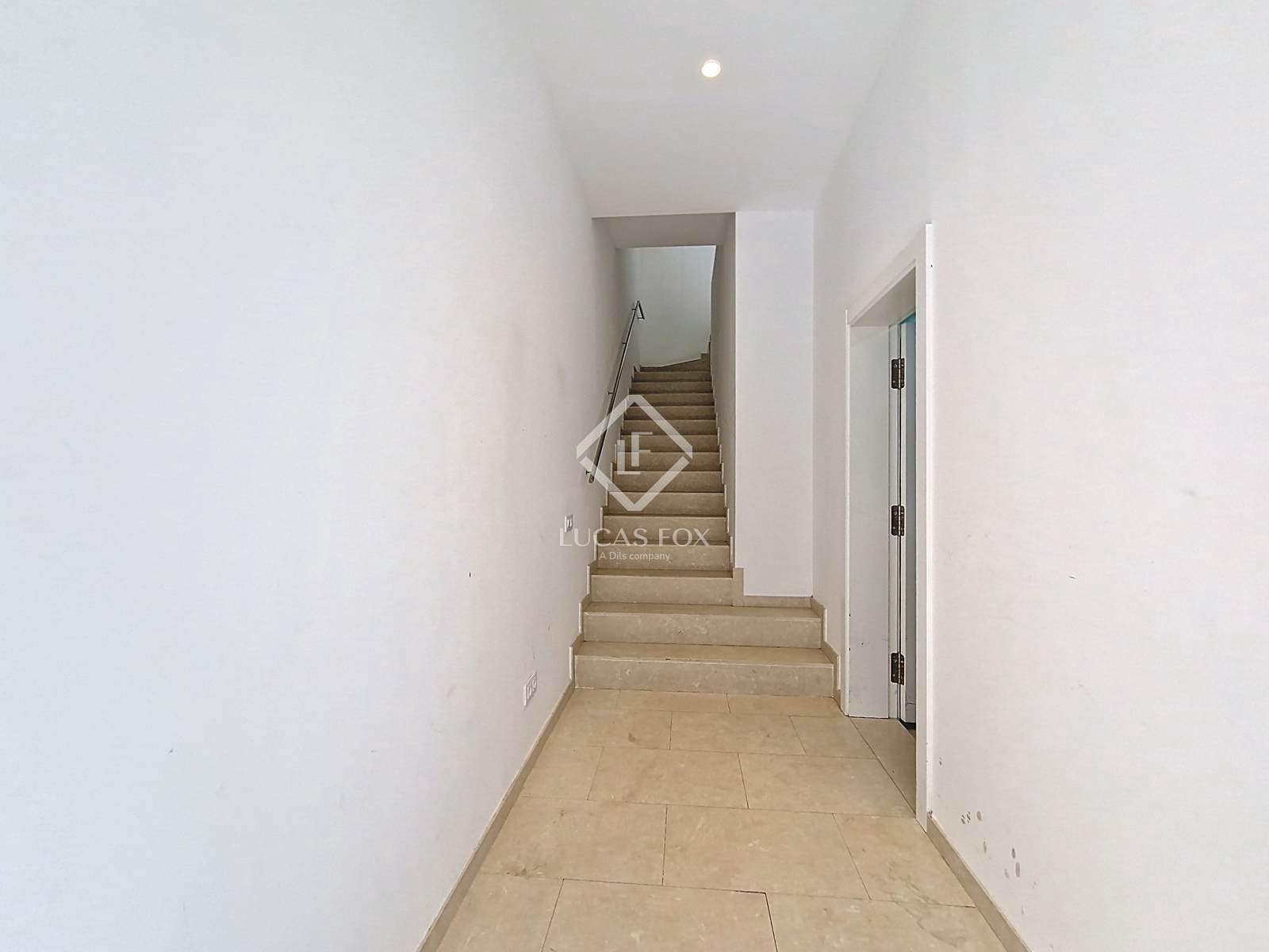 4 bedroom Villa for rent in Vilanova i la Geltru with garage - € 2,500 (Ref: 9386539)