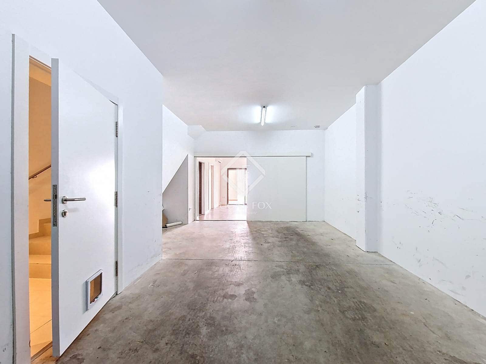 4 bedroom Villa for rent in Vilanova i la Geltru with garage - € 2,500 (Ref: 9386539)