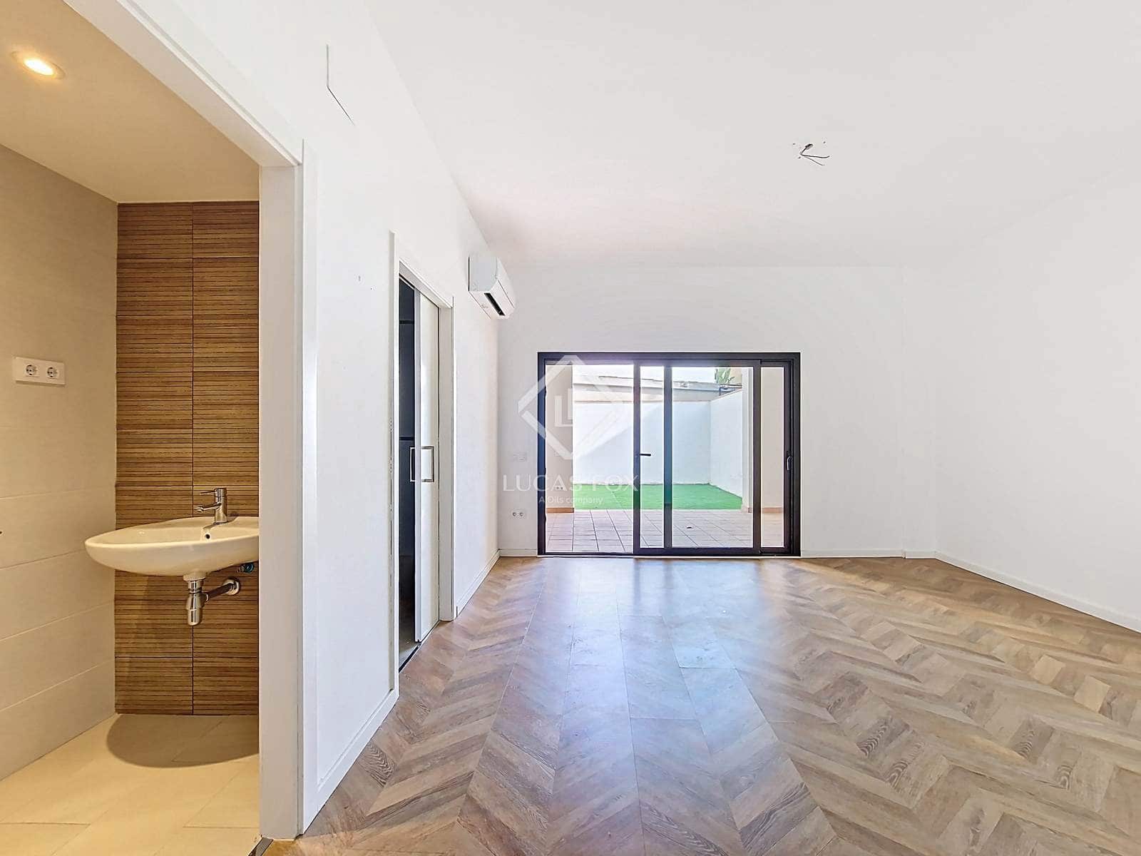 4 bedroom Villa for rent in Vilanova i la Geltru with garage - € 2,500 (Ref: 9386539)