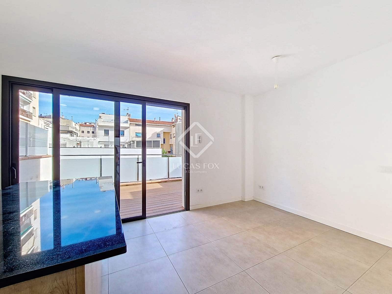 4 bedroom Villa for rent in Vilanova i la Geltru with garage - € 2,500 (Ref: 9386539)