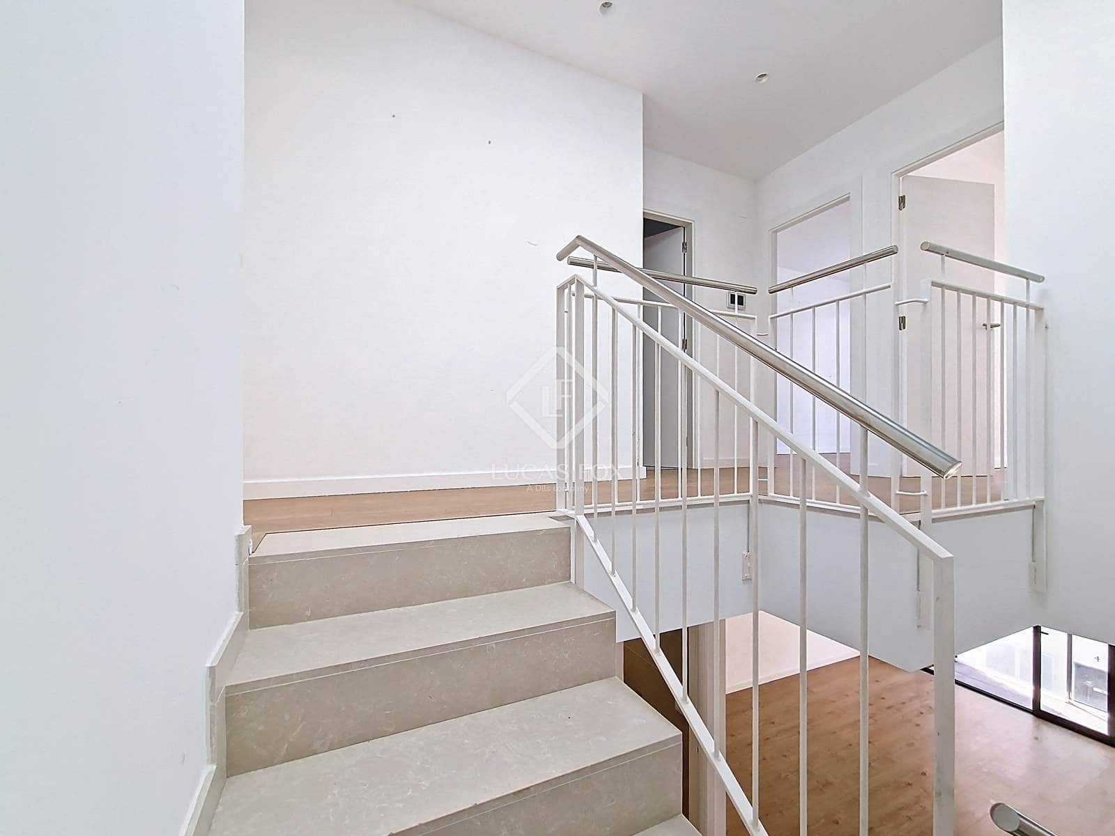 4 bedroom Villa for rent in Vilanova i la Geltru with garage - € 2,500 (Ref: 9386539)