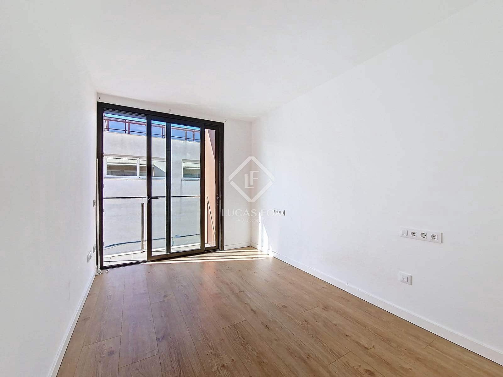 4 bedroom Villa for rent in Vilanova i la Geltru with garage - € 2,500 (Ref: 9386539)