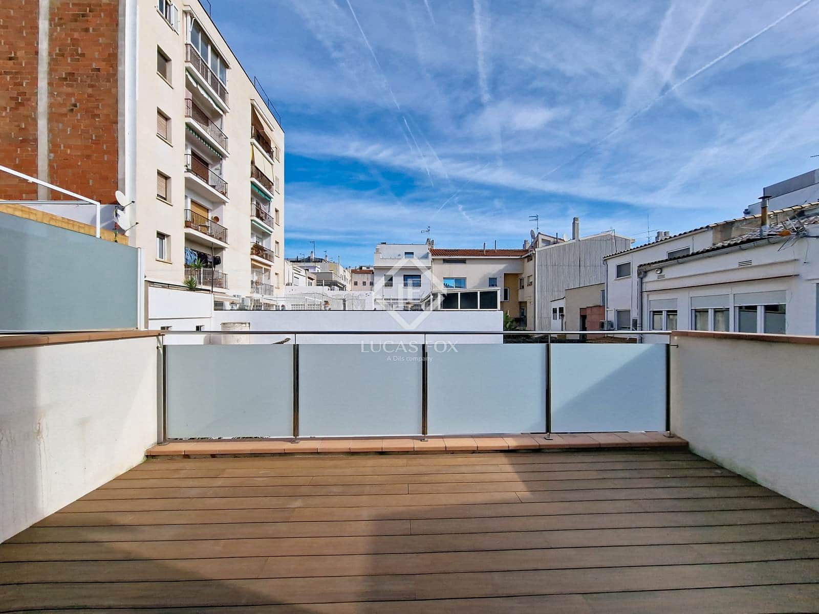 4 bedroom Villa for rent in Vilanova i la Geltru with garage - € 2,500 (Ref: 9386539)