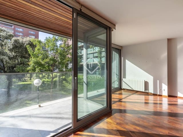 3 soveværelse Lejlighed til salg i Barcelona by med garage - € 1.390.000 (Ref: 9386701)