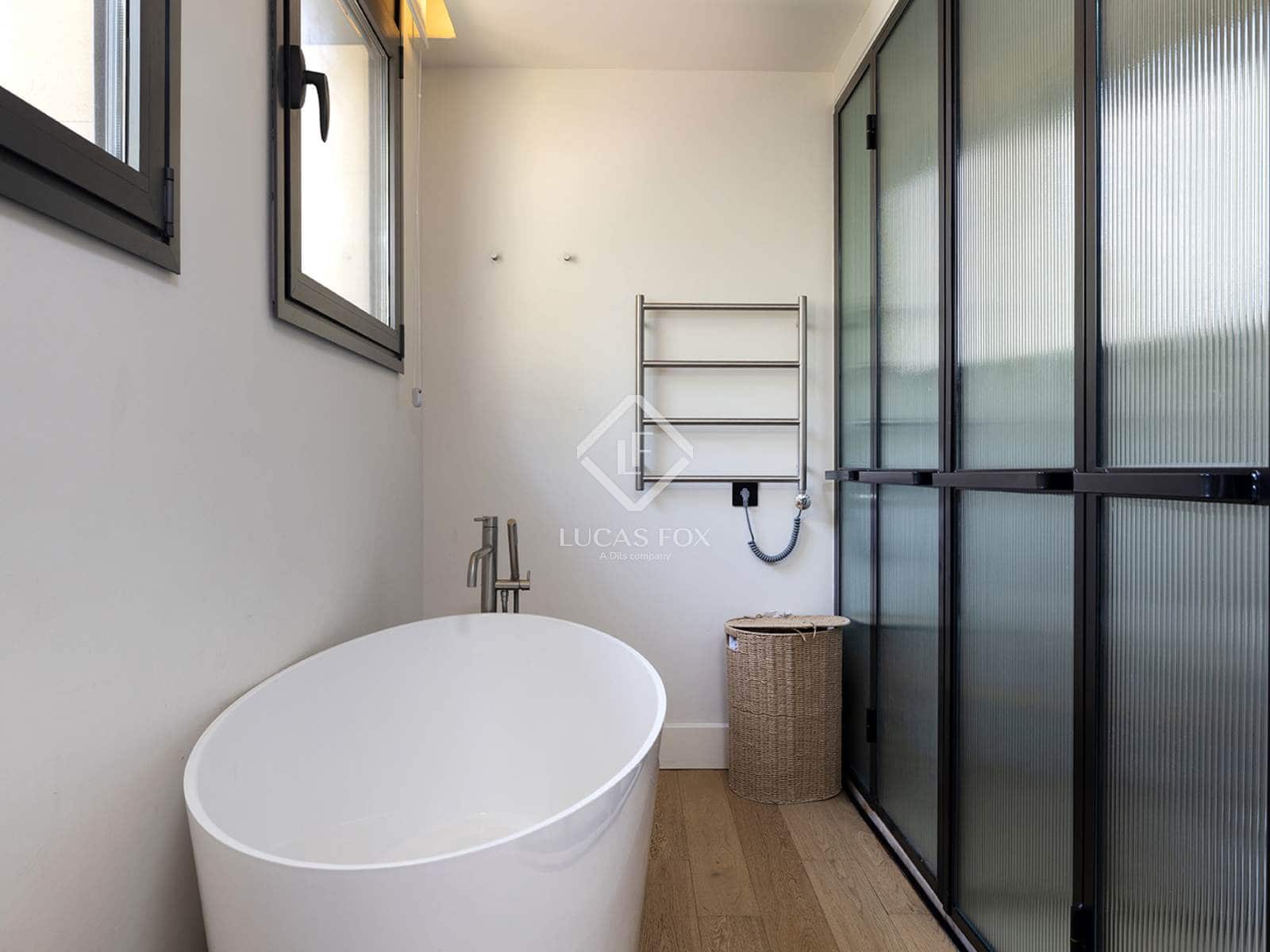 5 sypialnia Willa do wynajęcia w Miasto Barcelona z basenem garażem - 25 000 € (Ref: 9386702)