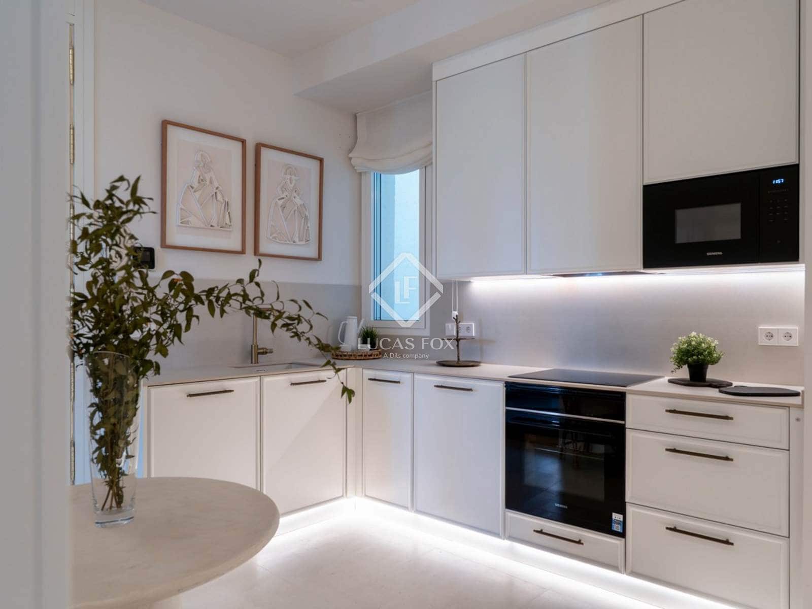 4 slaapkamer Appartement te koop in Madrid stad - € 1.790.000 (Ref: 9386703)