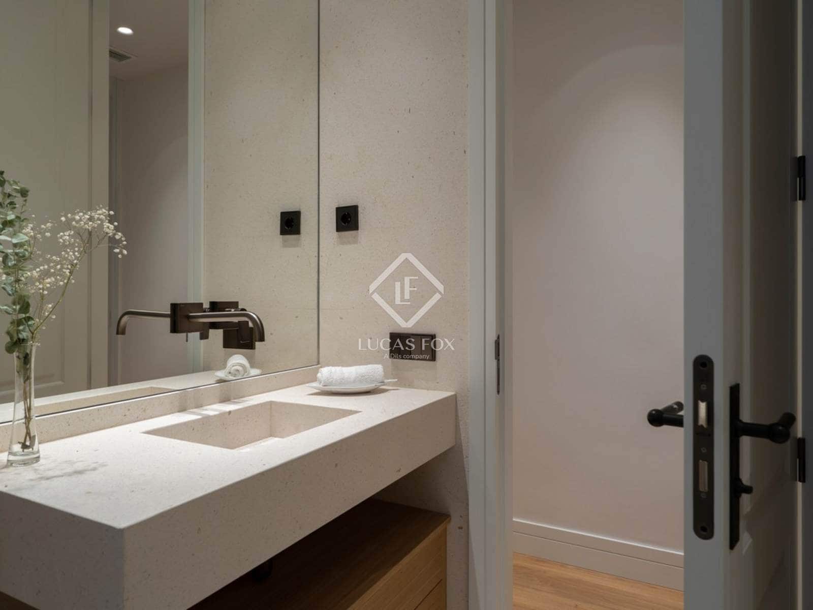 4 slaapkamer Appartement te koop in Madrid stad - € 1.790.000 (Ref: 9386703)