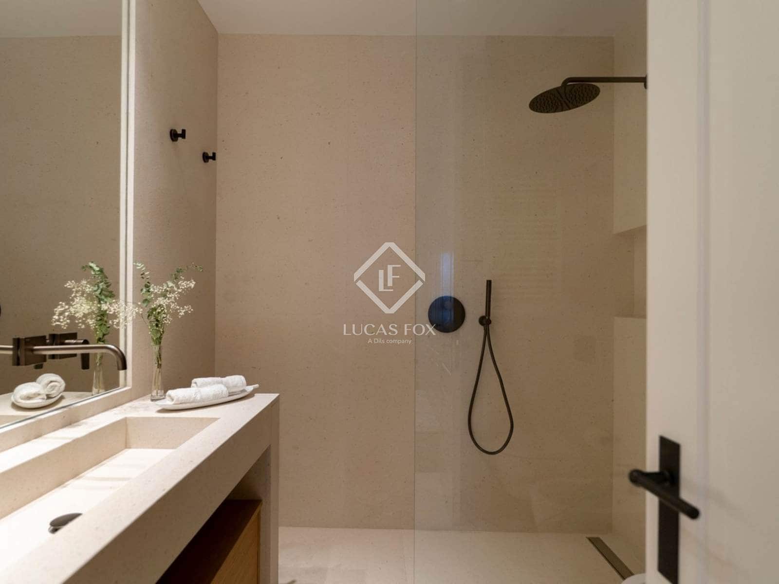 4 slaapkamer Appartement te koop in Madrid stad - € 1.790.000 (Ref: 9386703)