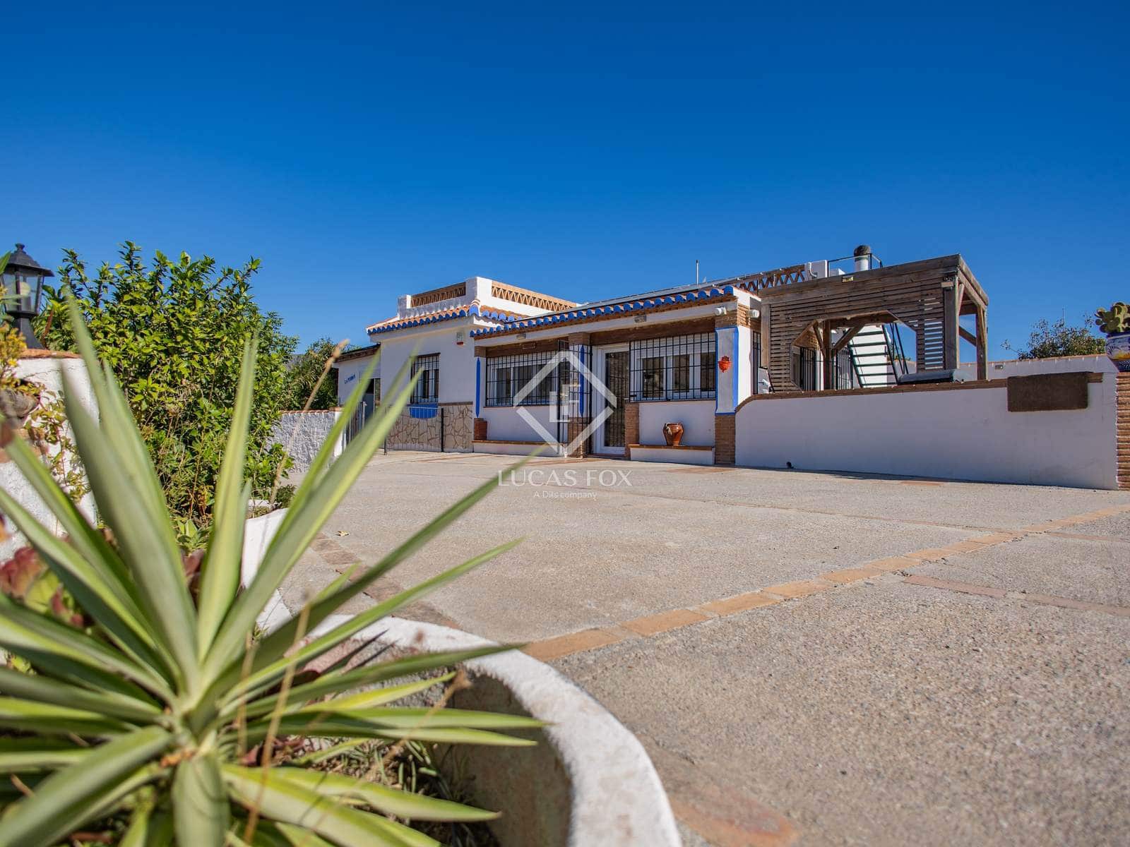 3 slaapkamer Finca/Landhuis te koop in Salobrena met zwembad garage - € 395.000 (Ref: 9386704)