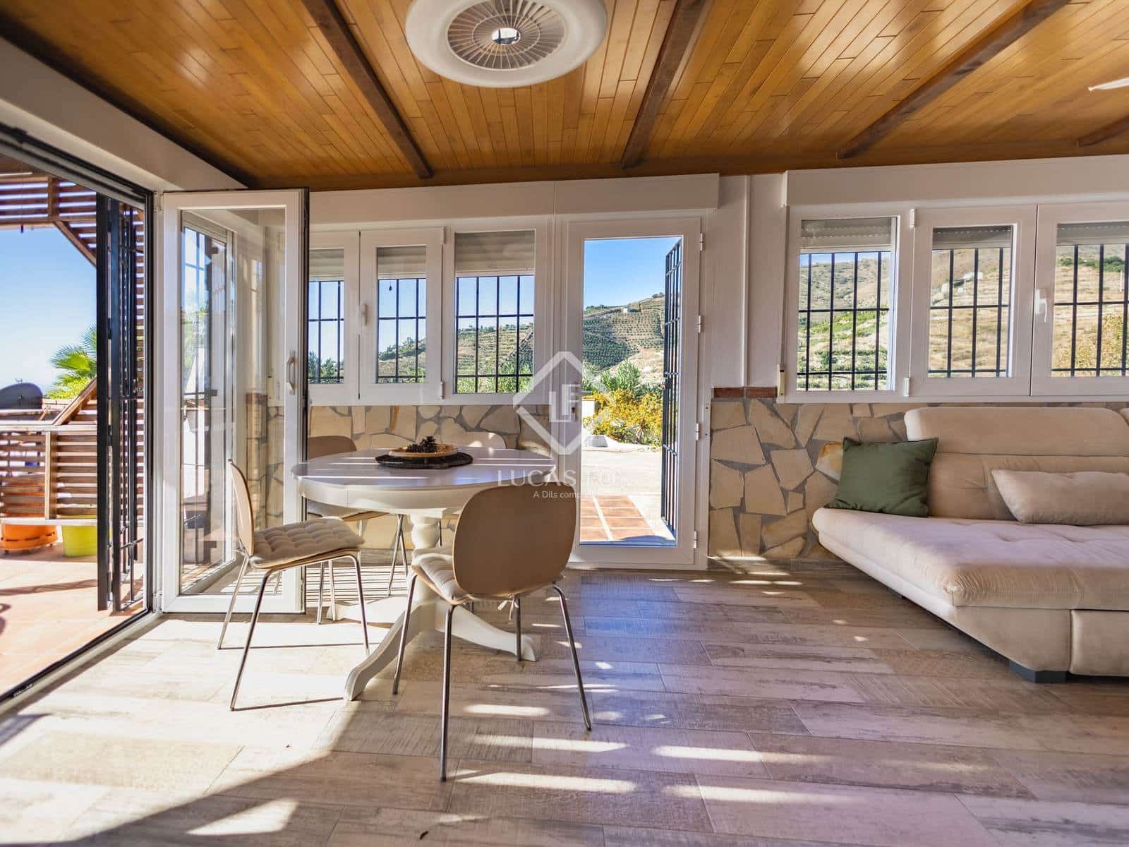 3 slaapkamer Finca/Landhuis te koop in Salobrena met zwembad garage - € 395.000 (Ref: 9386704)