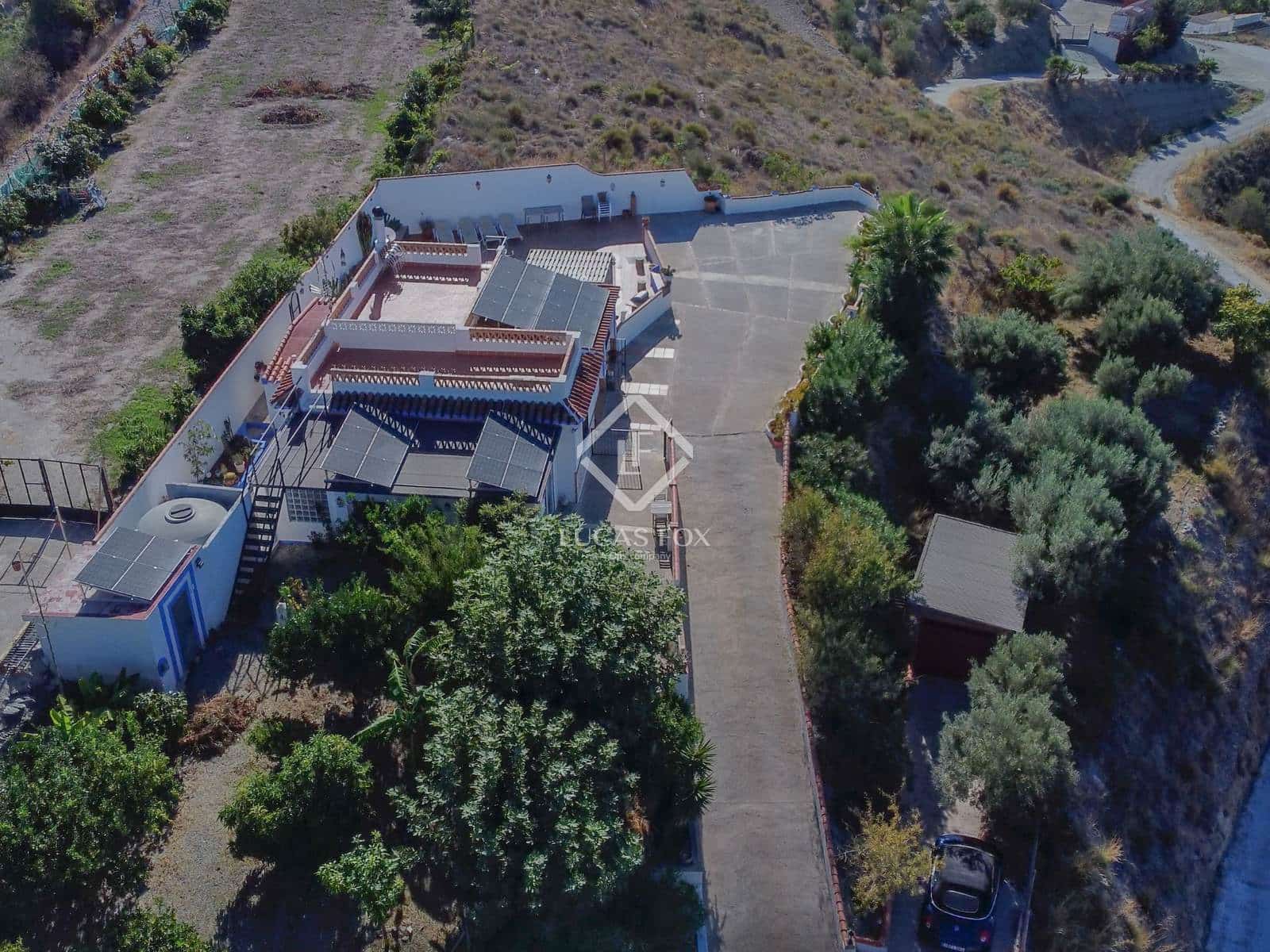 3 slaapkamer Finca/Landhuis te koop in Salobrena met zwembad garage - € 395.000 (Ref: 9386704)