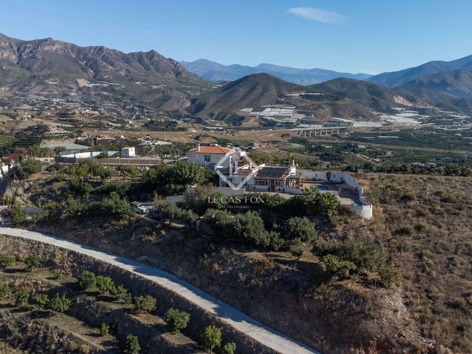 3 slaapkamer Finca/Landhuis te koop in Salobrena met zwembad garage - € 395.000 (Ref: 9386704)