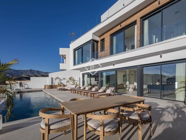 4 slaapkamer Villa te koop in La Herradura, Almuñécar - € 2.100.000 (Ref: 9386705)