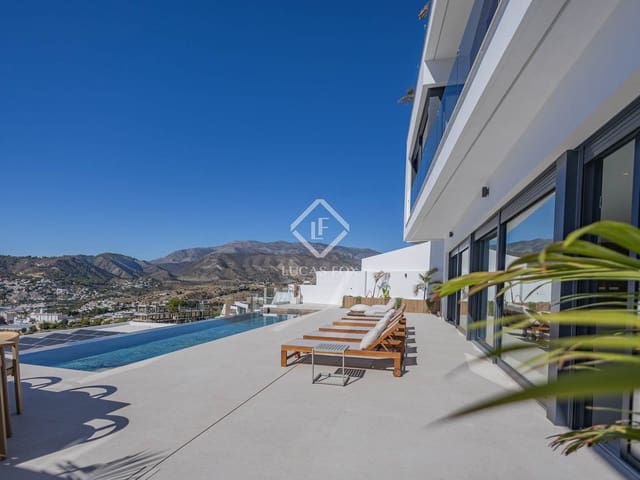 4 slaapkamer Villa te koop in La Herradura, Almuñécar - € 2.100.000 (Ref: 9386705)