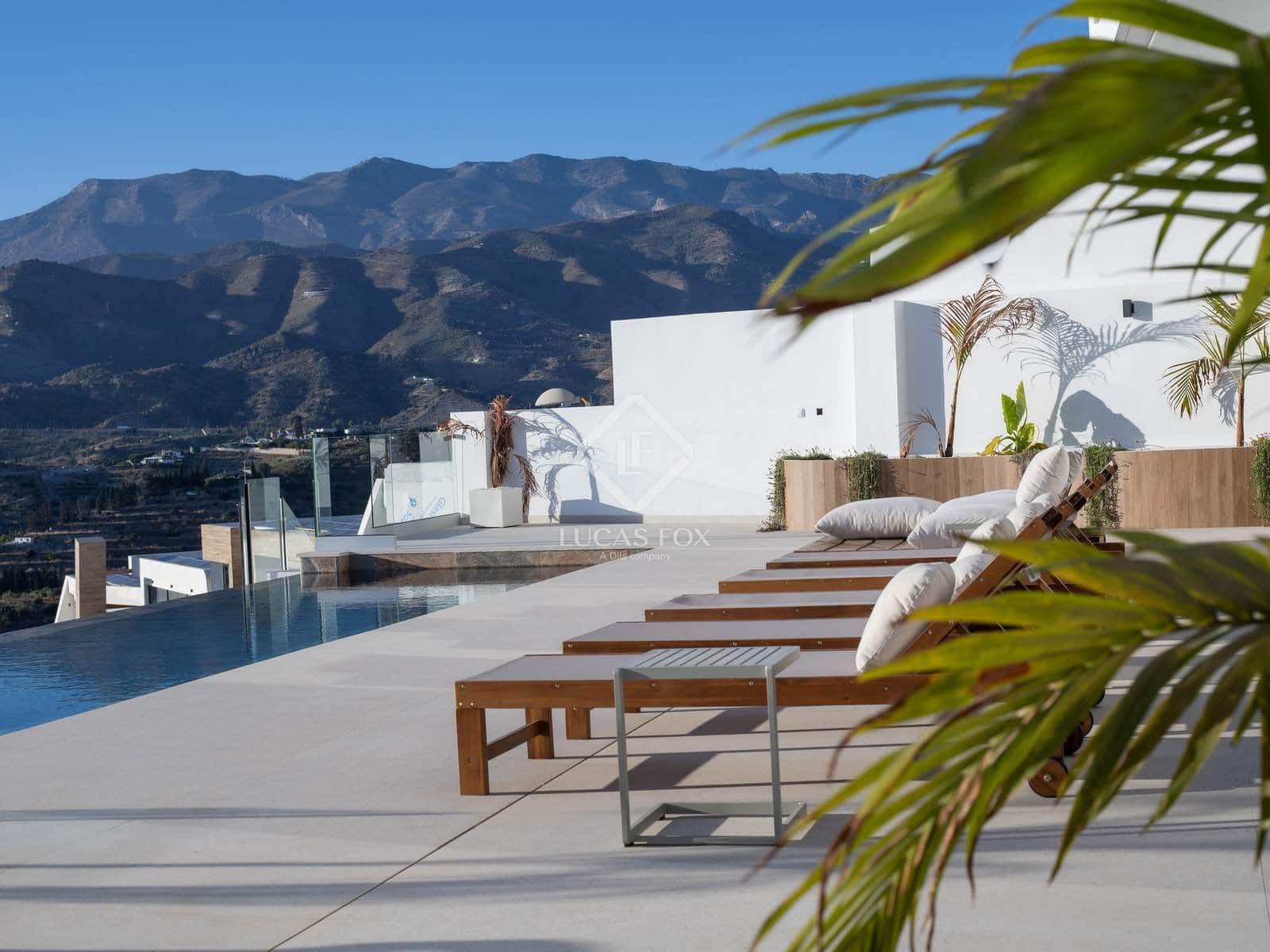 4 slaapkamer Villa te koop in La Herradura - € 2.100.000 (Ref: 9386705)