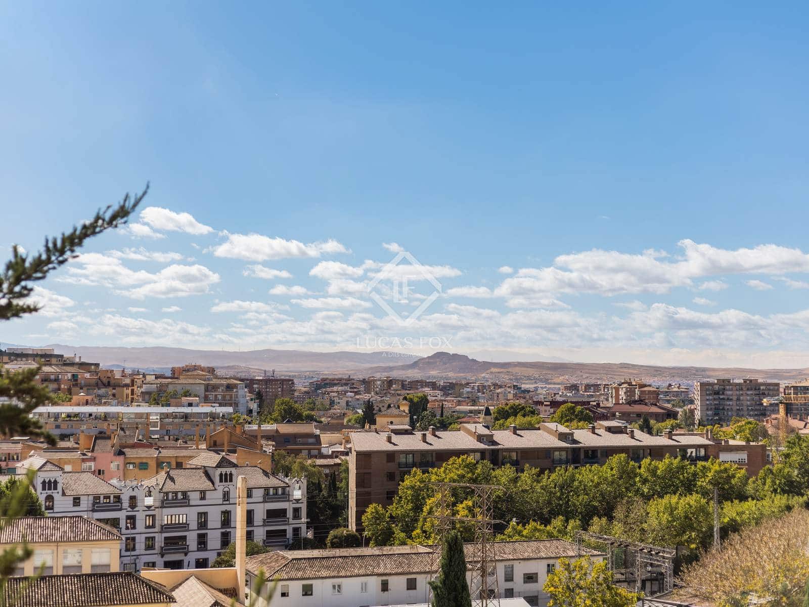 5 Zimmer Villa zu verkaufen in Granada Stadt mit Garage - 845.000 € (Ref: 9386706)