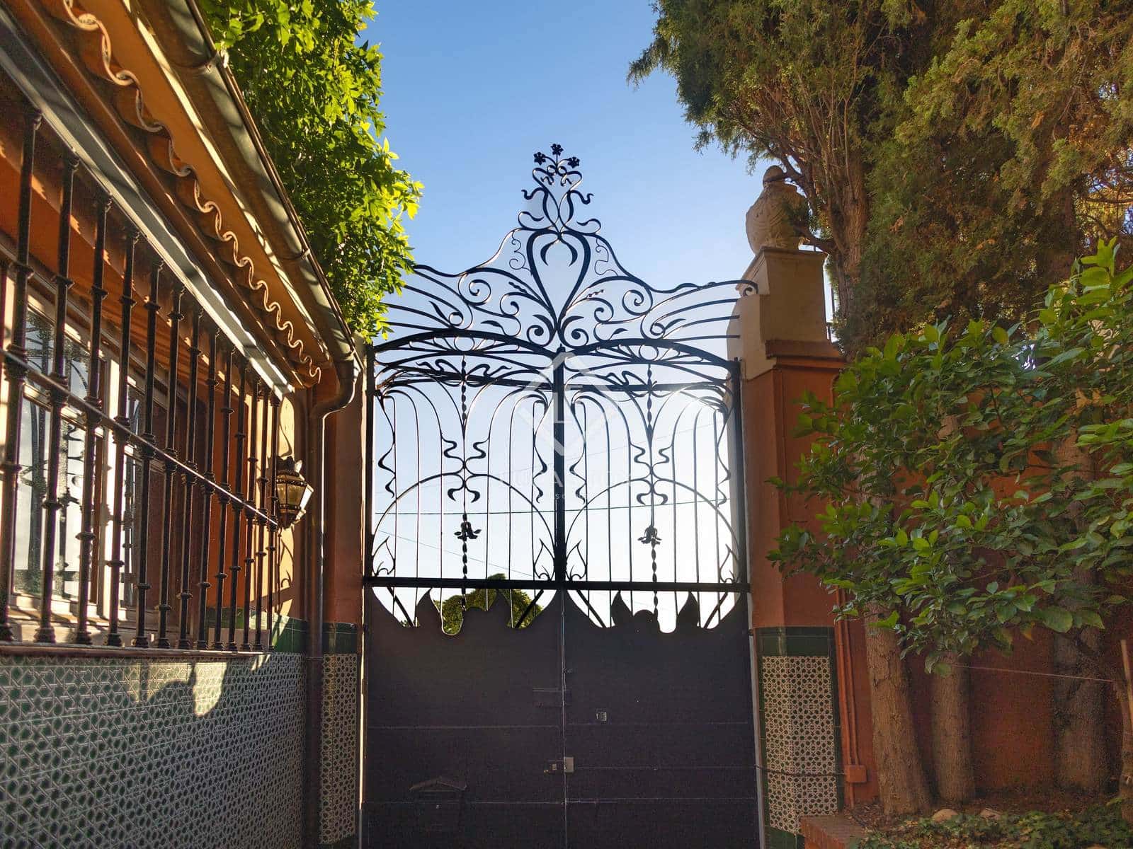 5 Zimmer Villa zu verkaufen in Granada Stadt mit Garage - 845.000 € (Ref: 9386706)