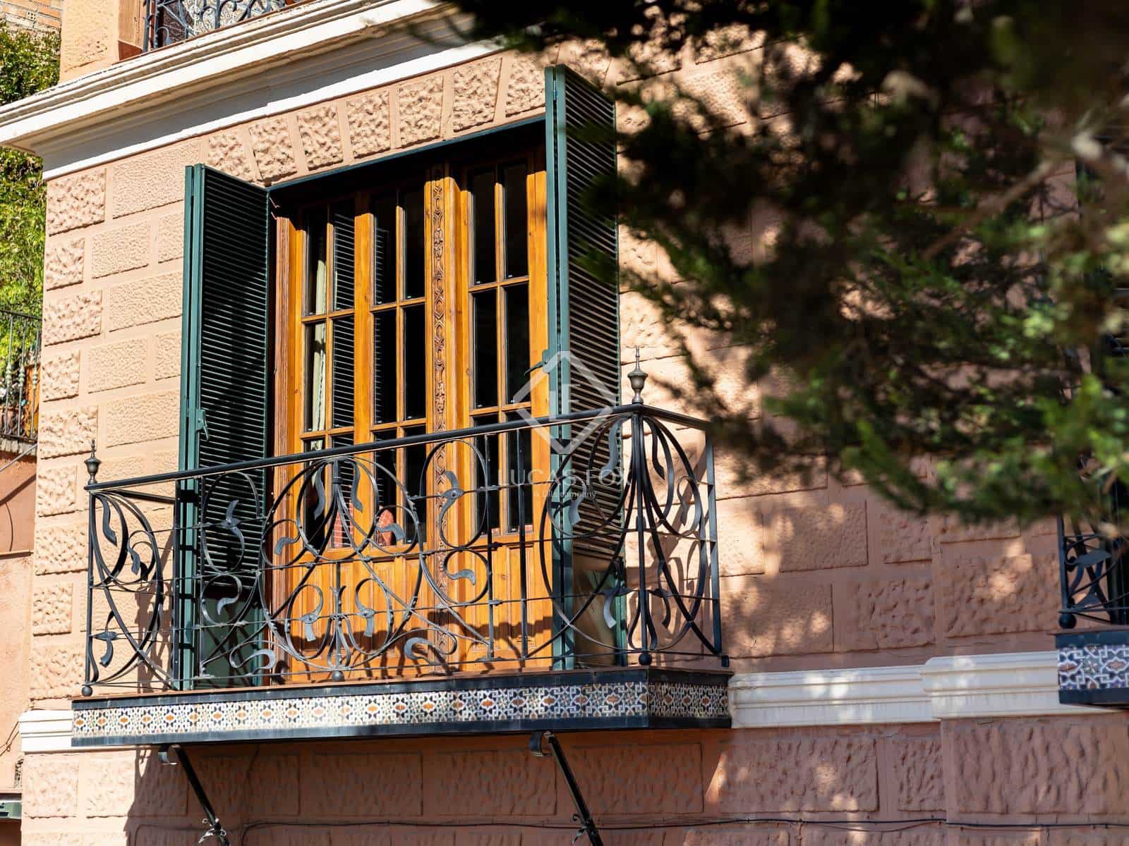 5 Zimmer Villa zu verkaufen in Granada Stadt mit Garage - 845.000 € (Ref: 9386706)