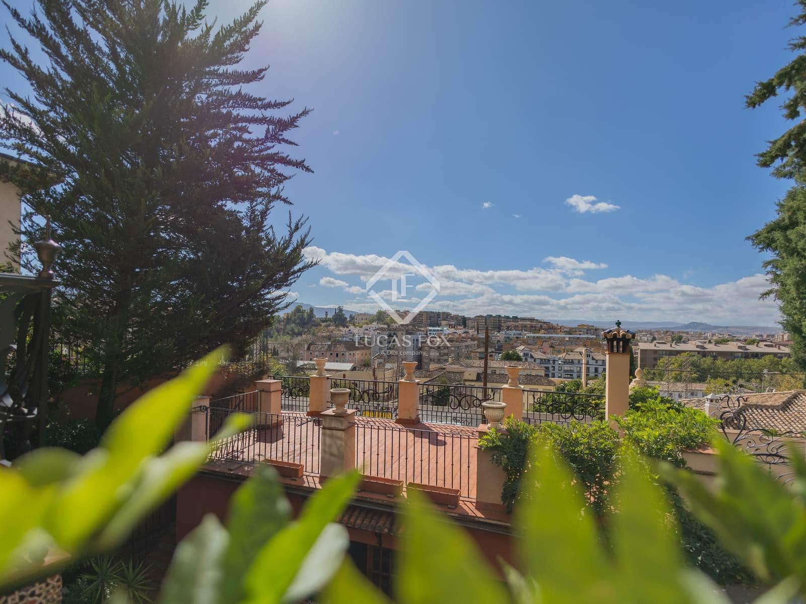 5 Zimmer Villa zu verkaufen in Granada Stadt mit Garage - 845.000 € (Ref: 9386706)