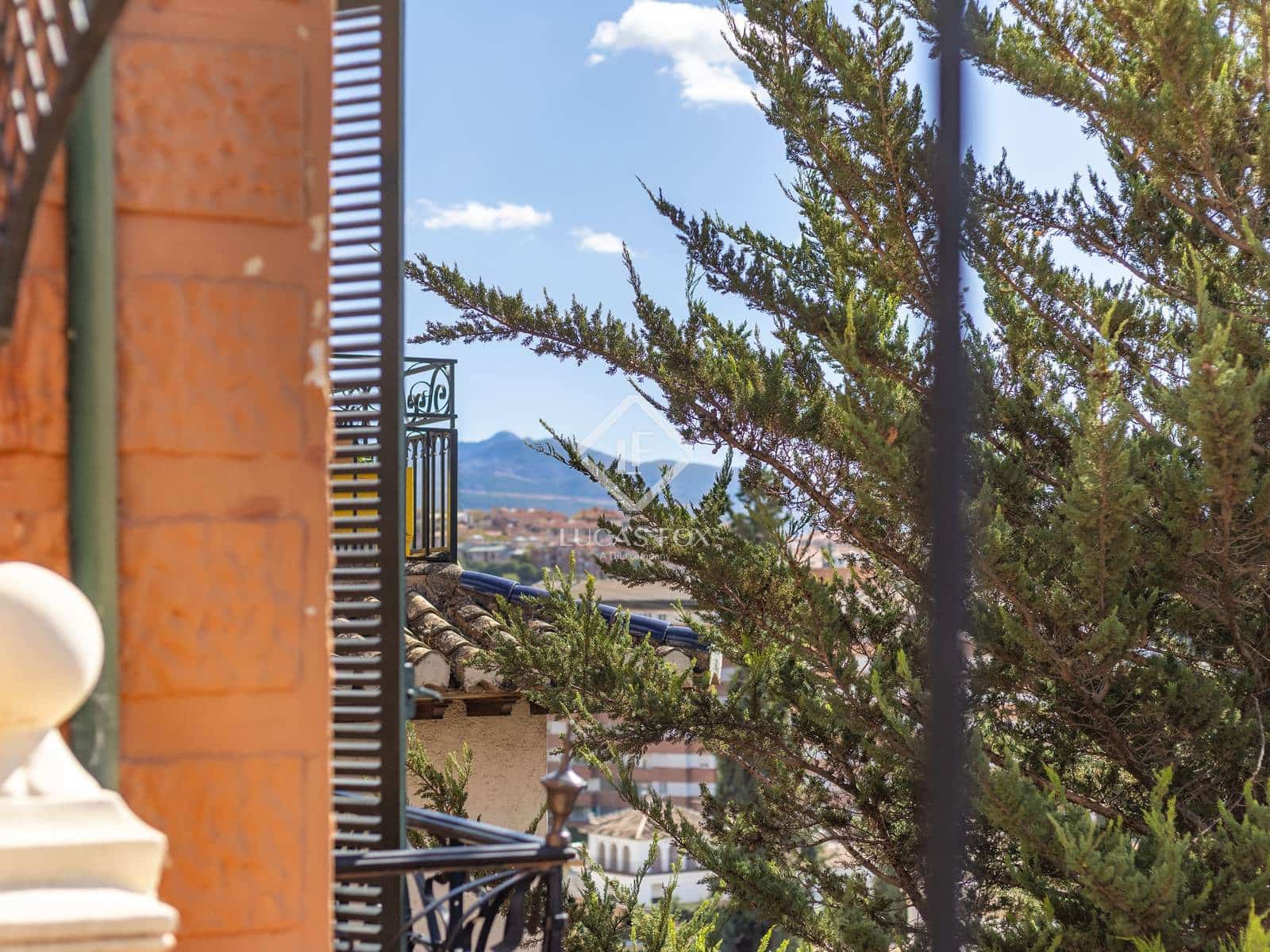 5 Zimmer Villa zu verkaufen in Granada Stadt mit Garage - 845.000 € (Ref: 9386706)