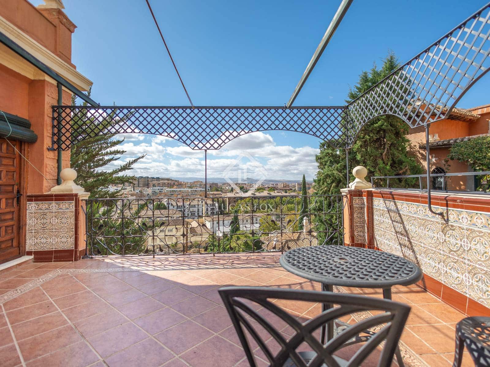 5 Zimmer Villa zu verkaufen in Granada Stadt mit Garage - 845.000 € (Ref: 9386706)