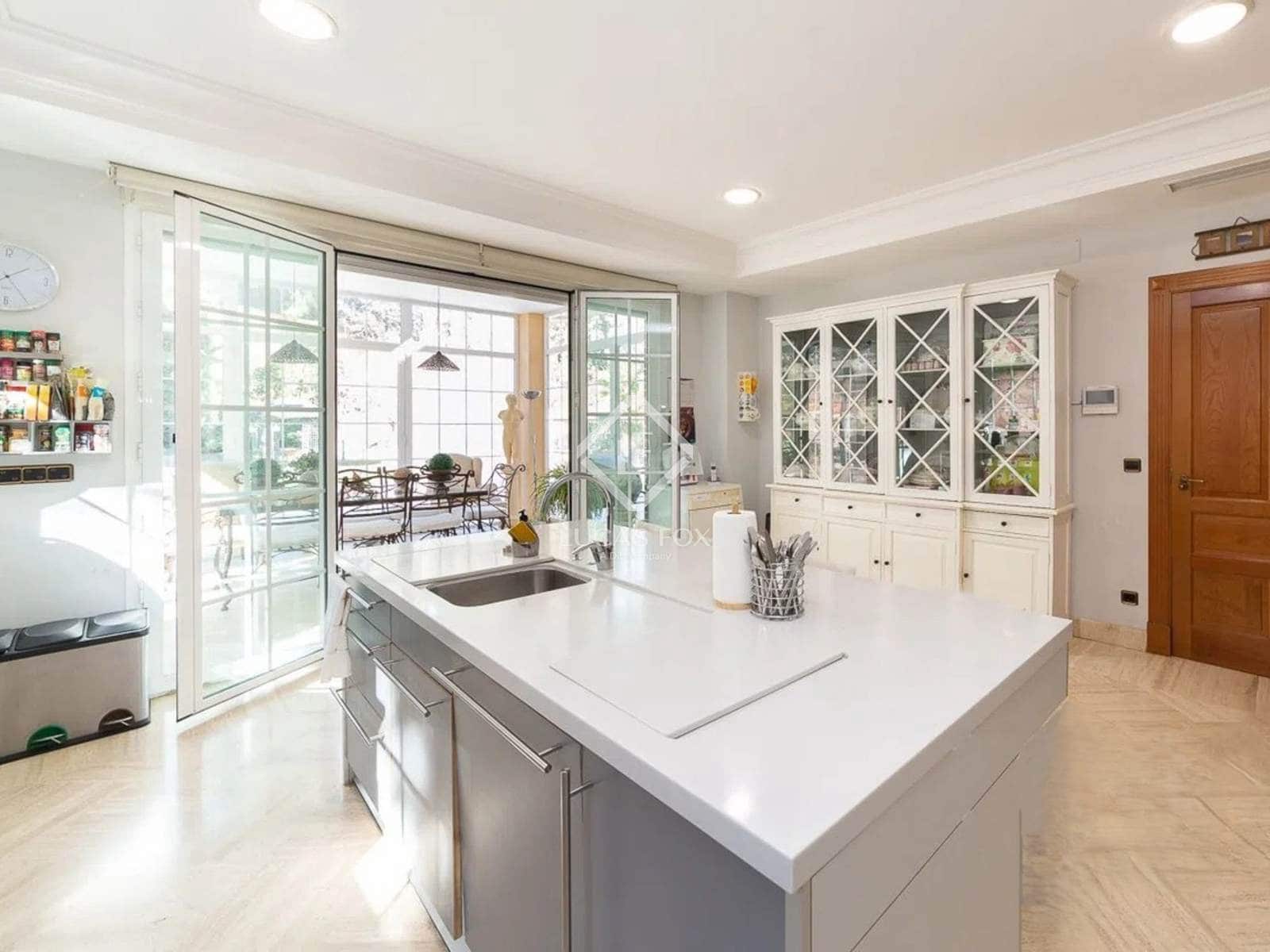 5 slaapkamer Villa te koop in Fuente del Fresno met zwembad garage - € 1.900.000 (Ref: 9386707)