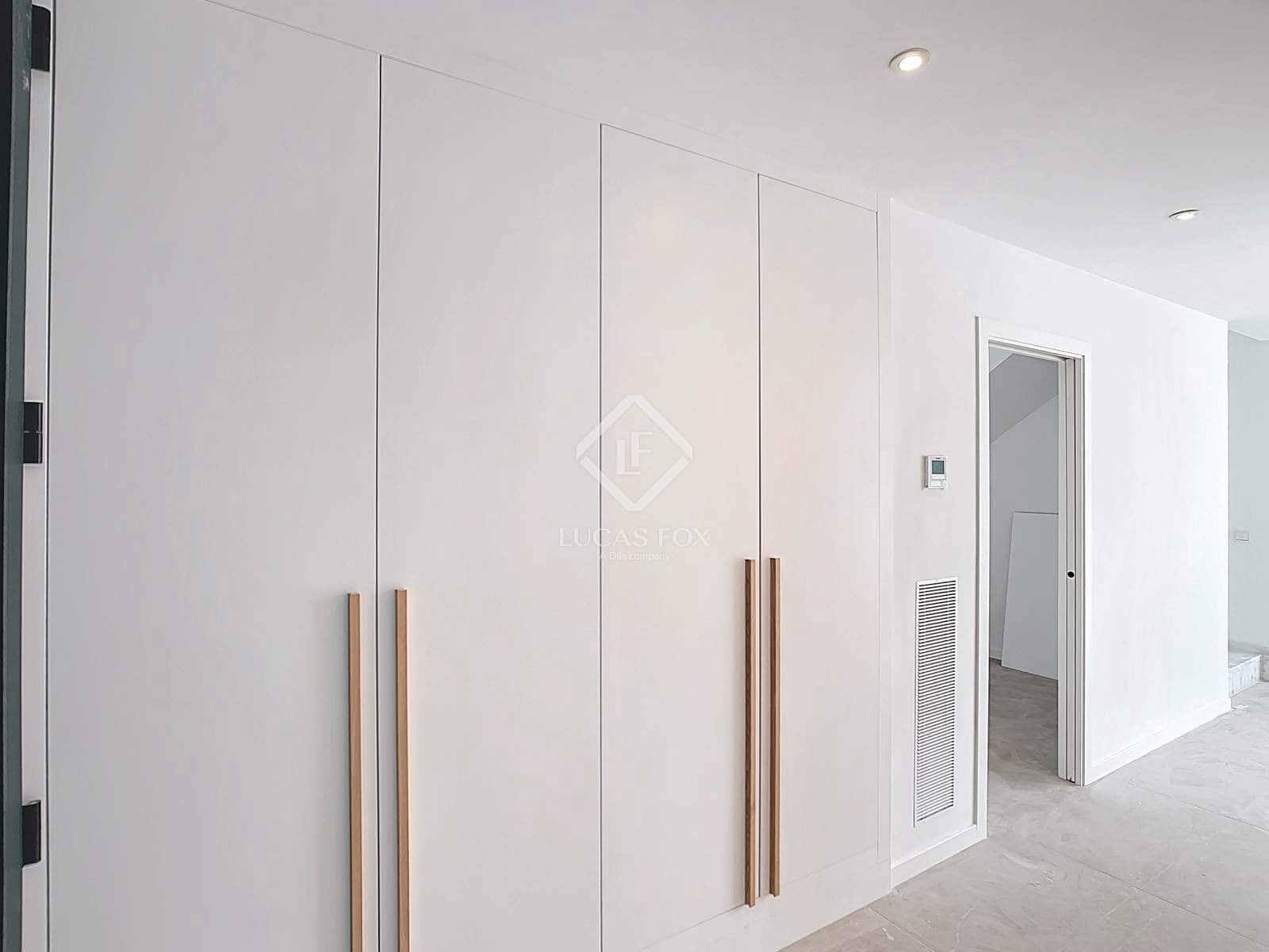 3 soverom Villa til salgs i Ciutadella de Menorca med svømmebasseng garasje - € 980 000 (Ref: 9386708)