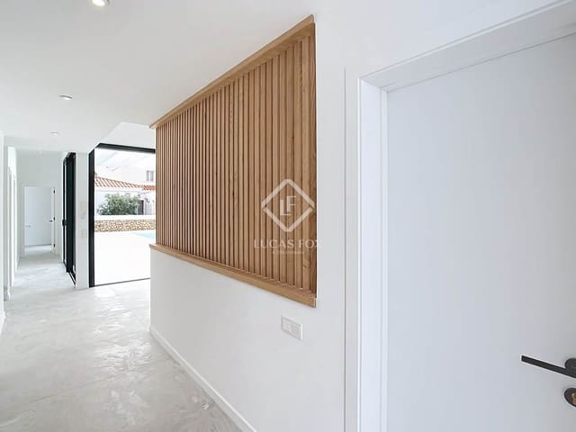 3 chambre Villa/Maison à vendre à Ciutadella de Menorca avec piscine garage - 980 000 € (Ref: 9386708)