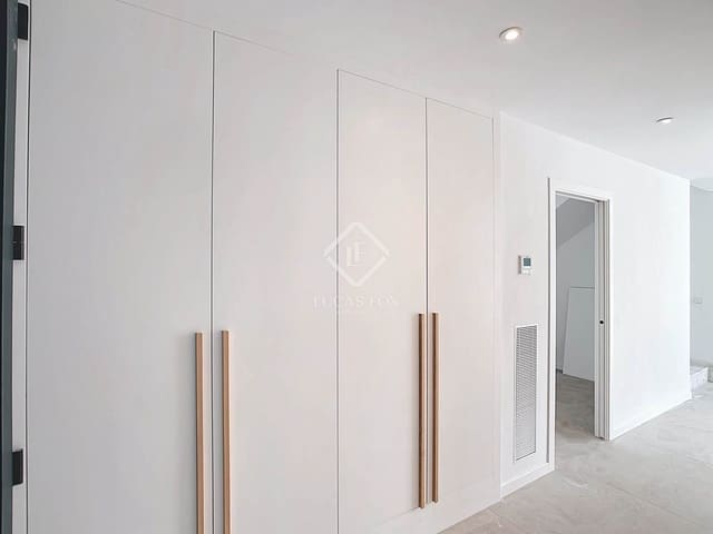 3 chambre Villa/Maison à vendre à Ciutadella de Menorca avec piscine garage - 980 000 € (Ref: 9386708)