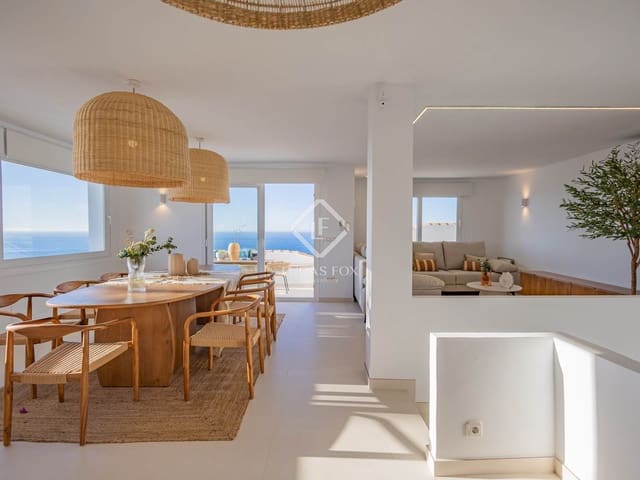 5 bedroom Villa for sale in Salobreña with pool garage - € 2,495,000 (Ref: 9386709)