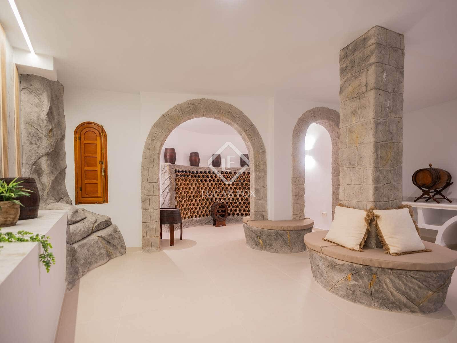 5 soveværelse Villa til salg i Salobrena - € 2.750.000 (Ref: 9386709)