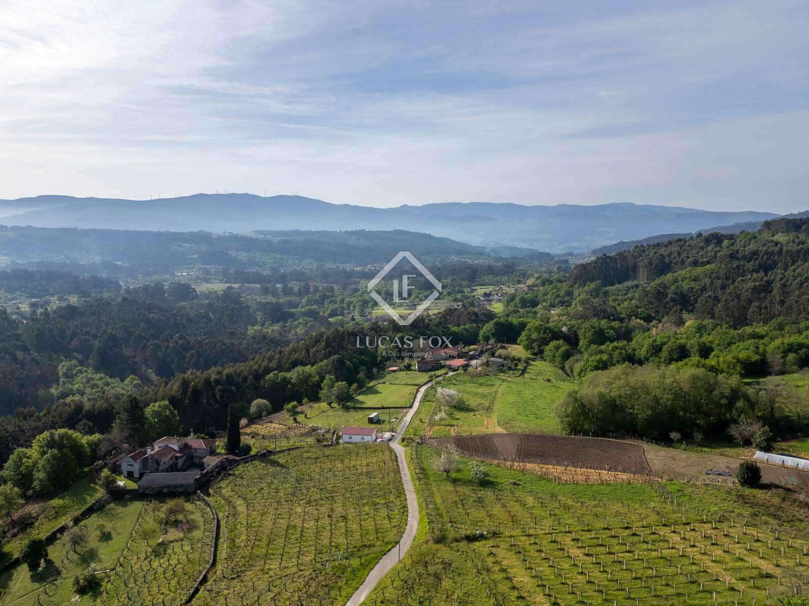 10 bedroom Villa for sale in A Caniza with pool garage - € 1,150,000 (Ref: 9388176)