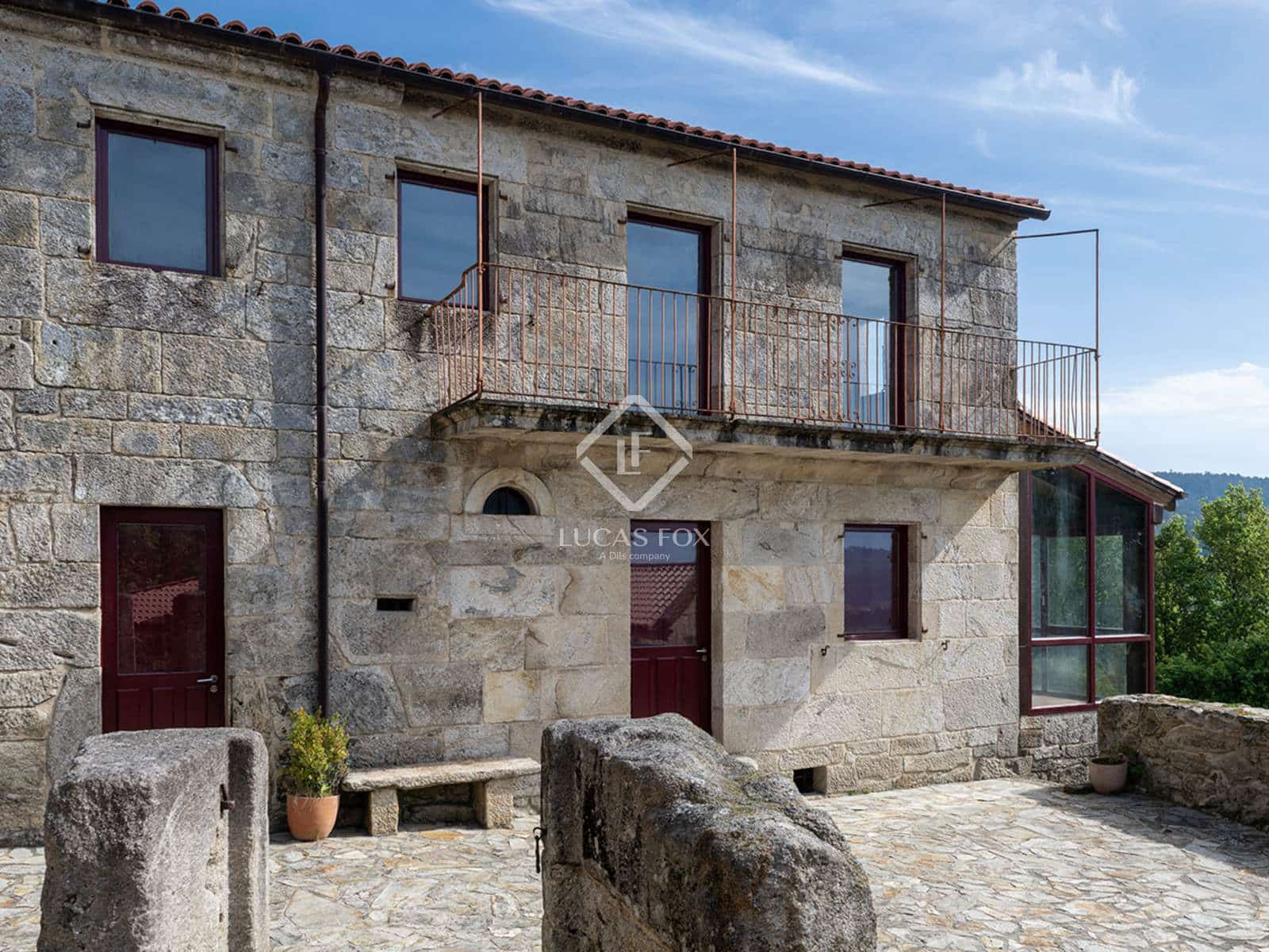 10 bedroom Villa for sale in A Caniza with pool garage - € 1,150,000 (Ref: 9388176)