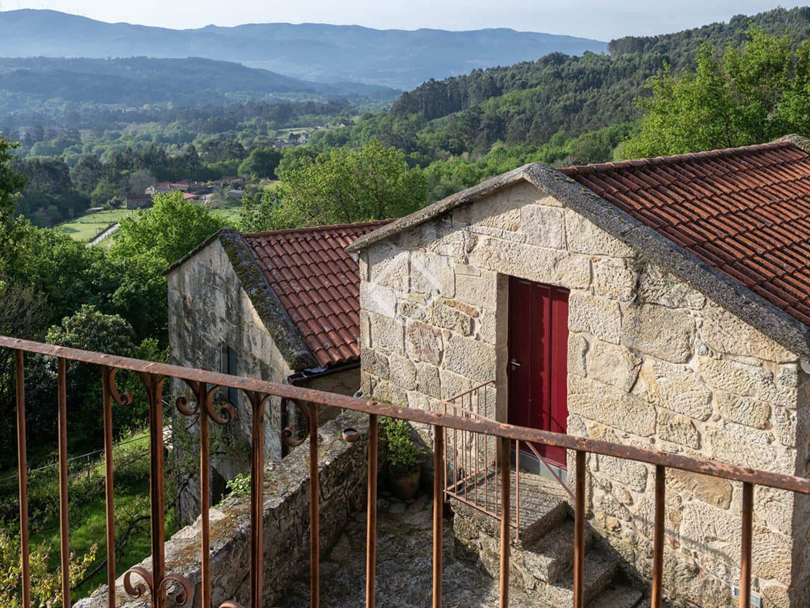 10 bedroom Villa for sale in A Caniza with pool garage - € 1,150,000 (Ref: 9388176)