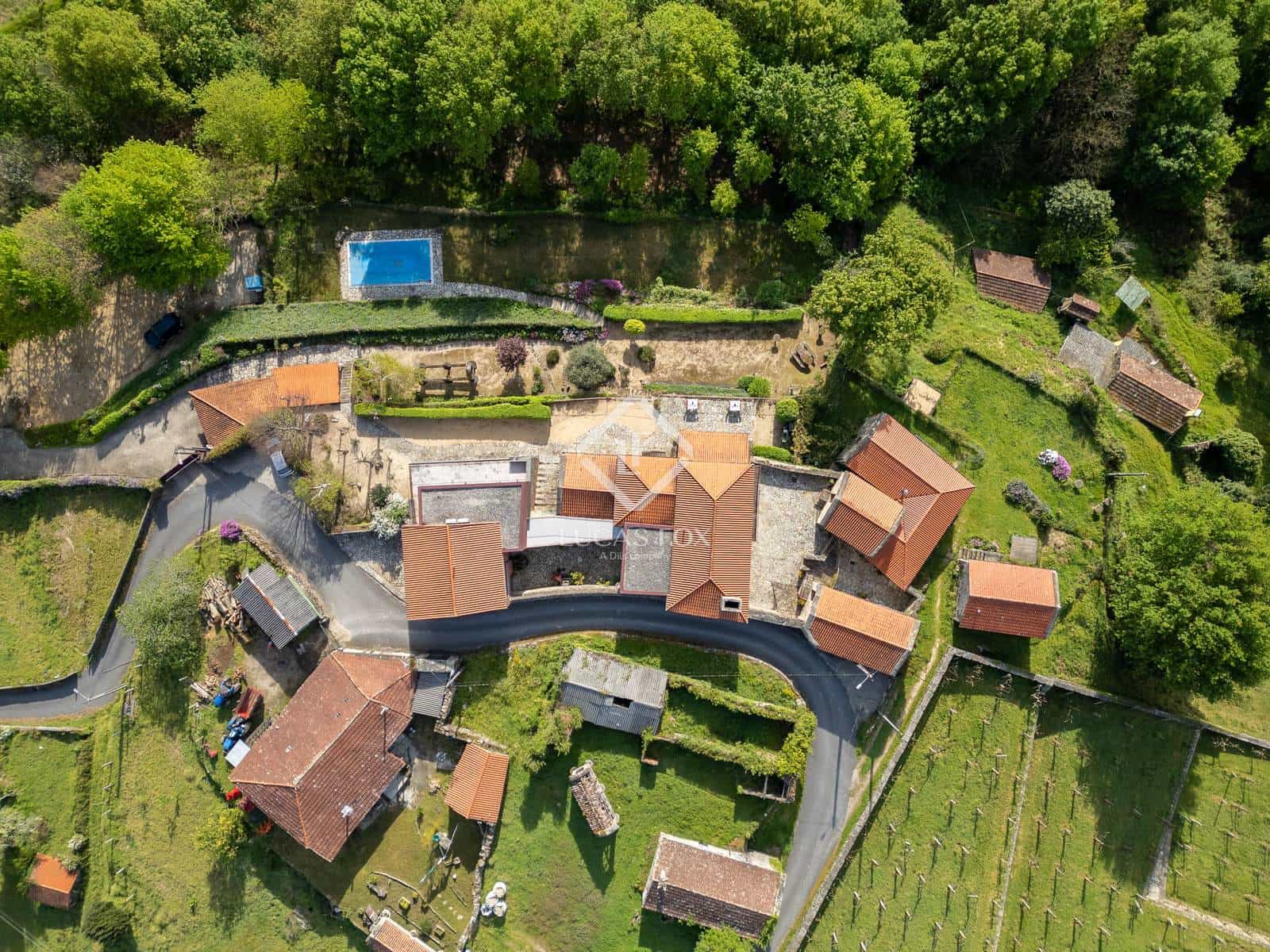 10 bedroom Villa for sale in A Caniza with pool garage - € 1,150,000 (Ref: 9388176)