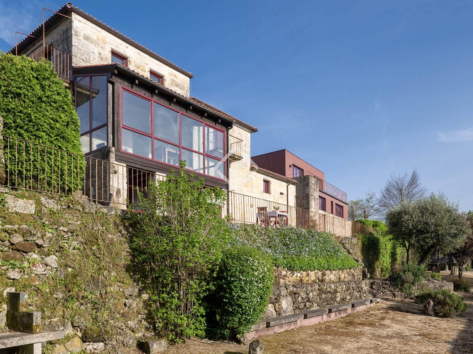 10 bedroom Villa for sale in A Caniza with pool garage - € 1,150,000 (Ref: 9388176)