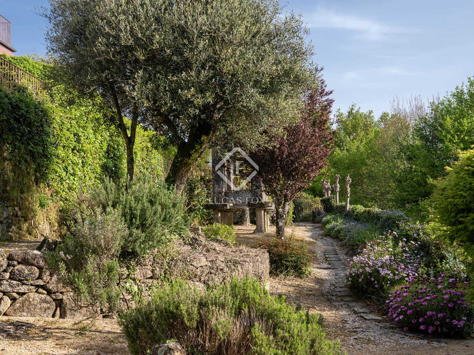 10 bedroom Villa for sale in A Caniza with pool garage - € 1,150,000 (Ref: 9388176)