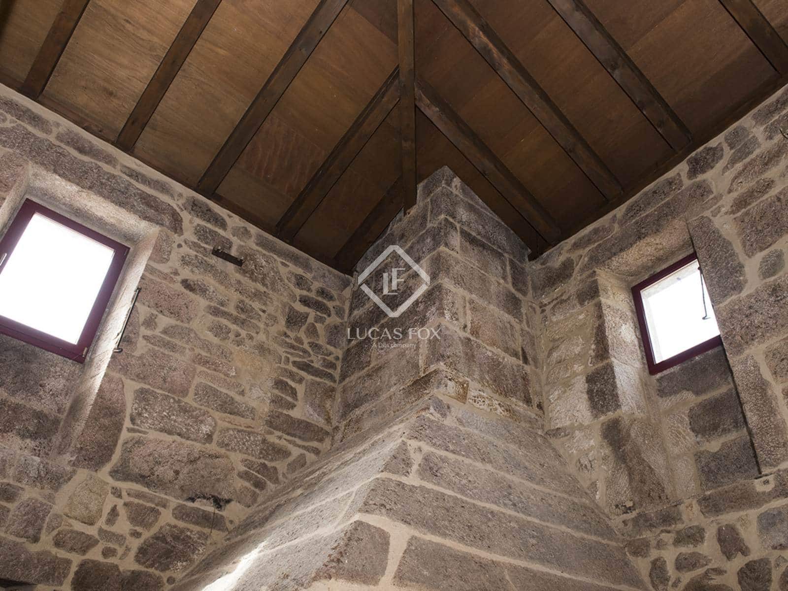 10 bedroom Villa for sale in A Caniza with pool garage - € 1,150,000 (Ref: 9388176)