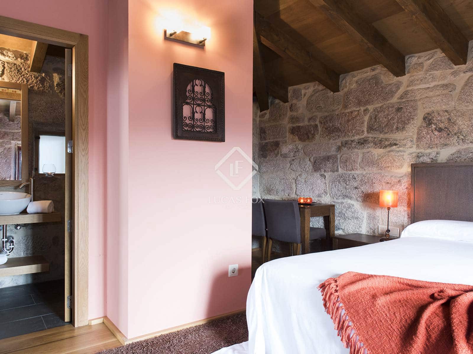 10 bedroom Villa for sale in A Caniza with pool garage - € 1,150,000 (Ref: 9388176)