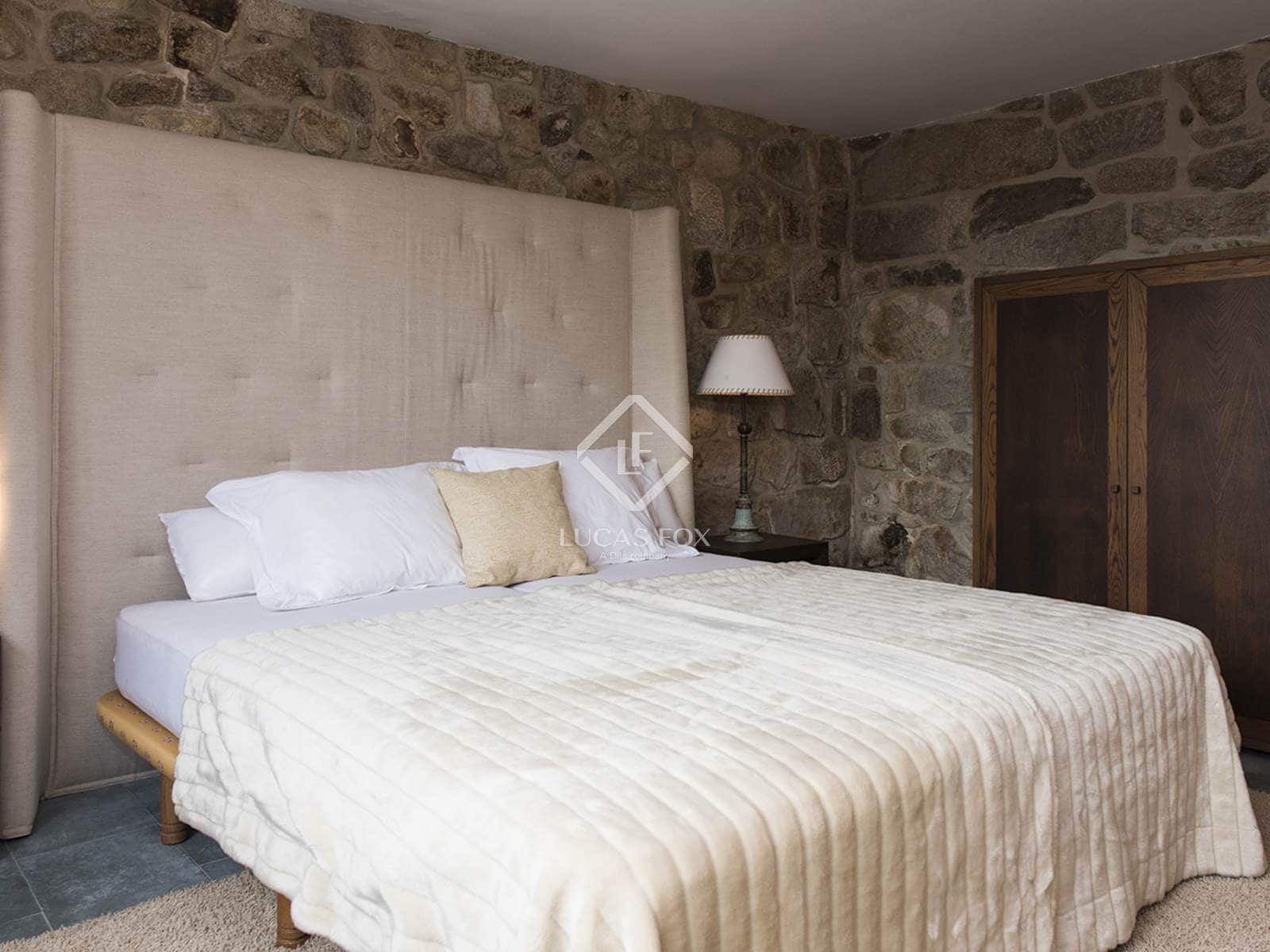 10 bedroom Villa for sale in A Caniza with pool garage - € 1,150,000 (Ref: 9388176)