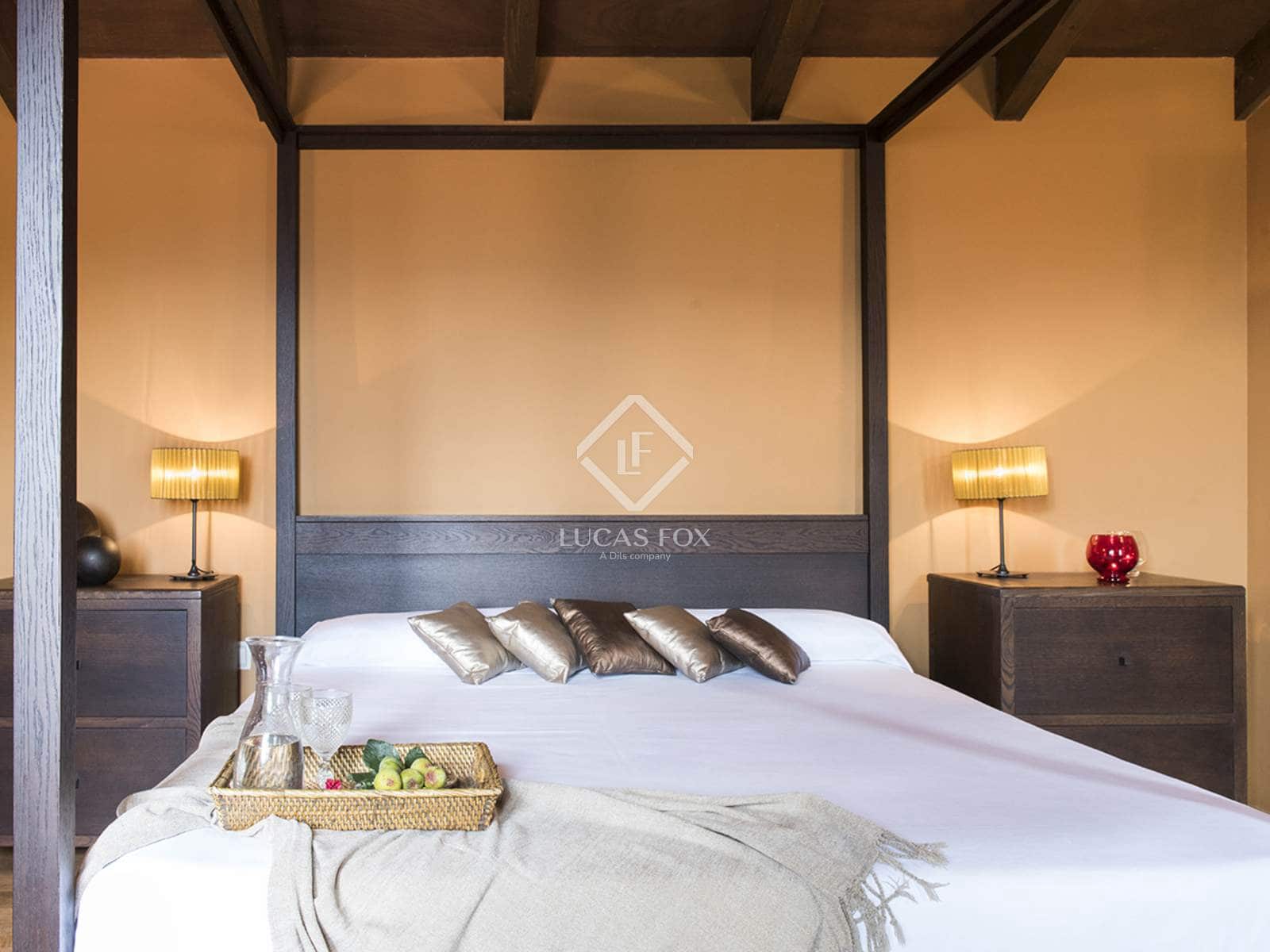 10 bedroom Villa for sale in A Caniza with pool garage - € 1,150,000 (Ref: 9388176)