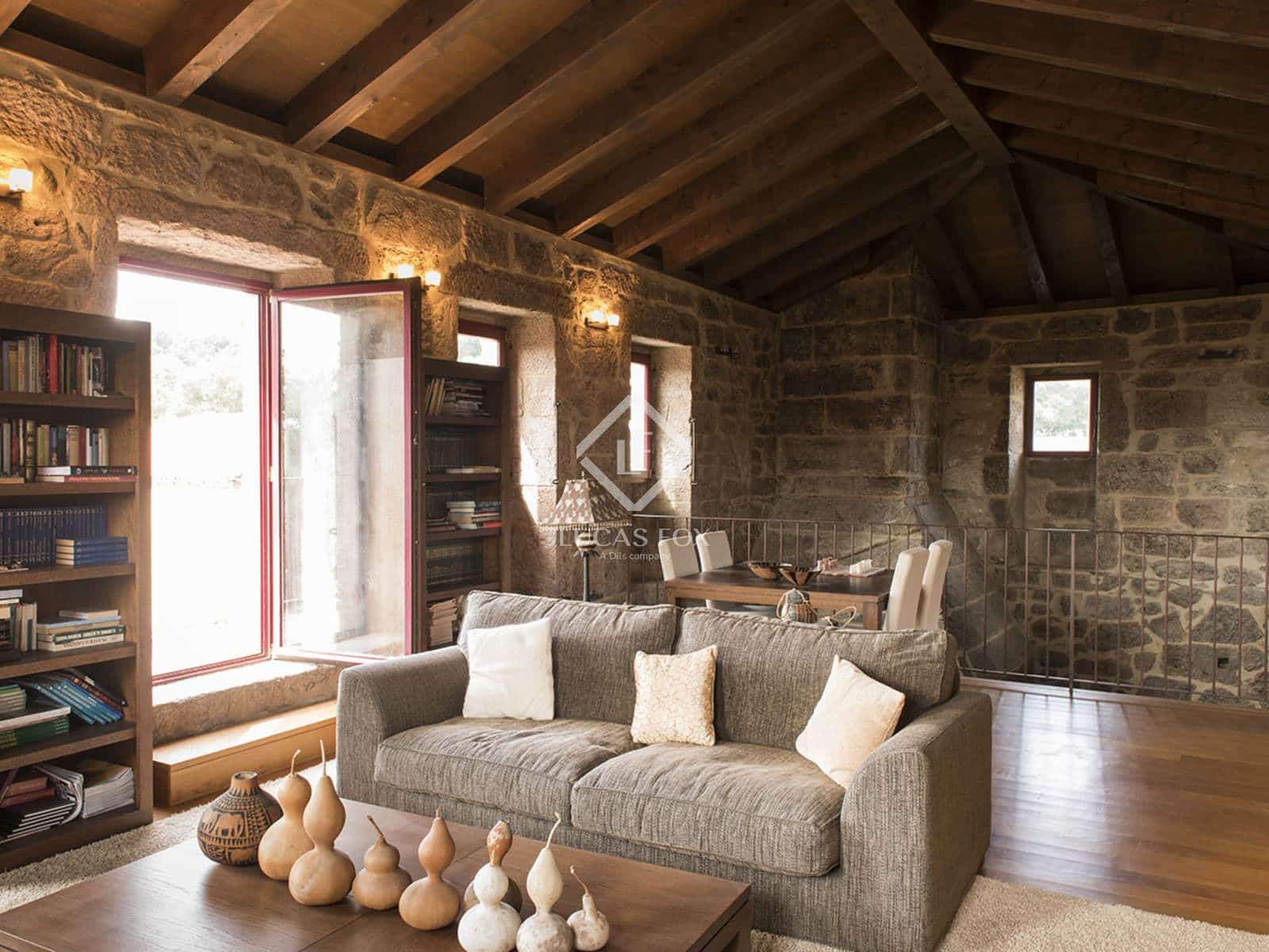 10 bedroom Villa for sale in A Caniza with pool garage - € 1,150,000 (Ref: 9388176)