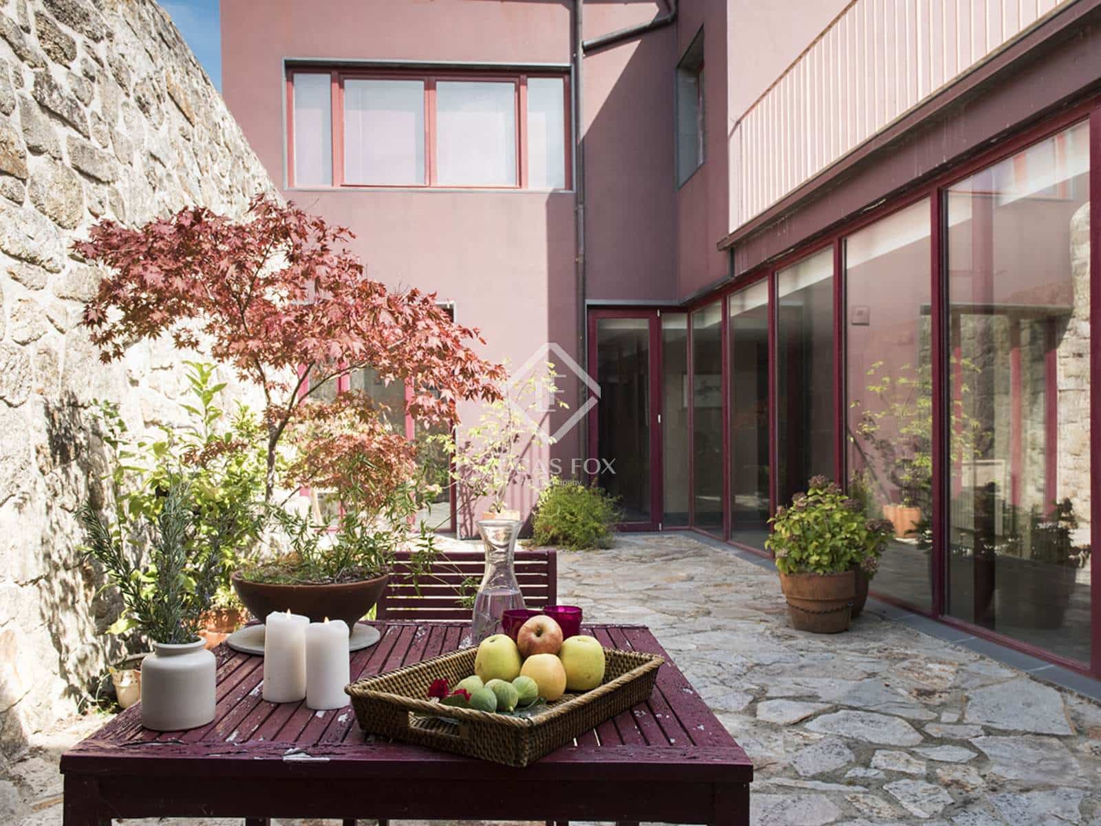 10 bedroom Villa for sale in A Caniza with pool garage - € 1,150,000 (Ref: 9388176)