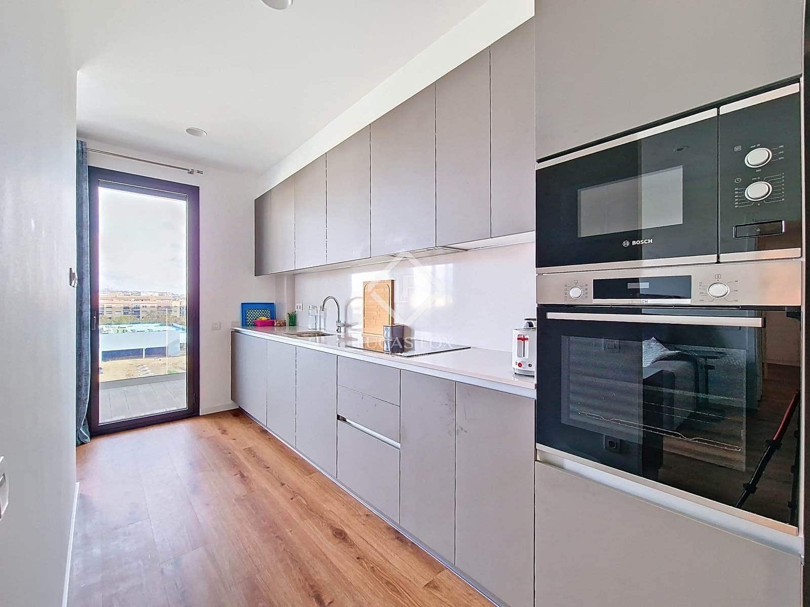 2 bedroom Apartment for rent in Vilanova i la Geltru with pool garage - € 1,650 (Ref: 9388177)