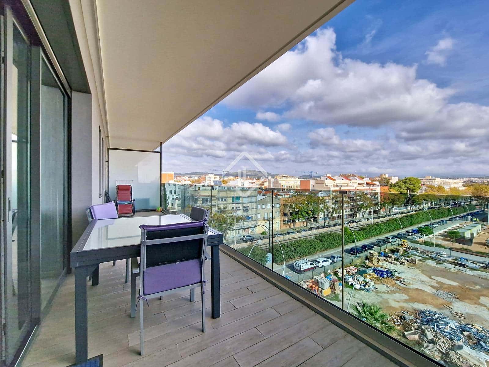 2 bedroom Apartment for rent in Vilanova i la Geltru with pool garage - € 1,650 (Ref: 9388177)