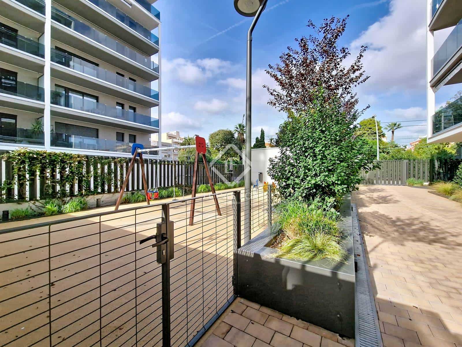 2 bedroom Apartment for rent in Vilanova i la Geltru with pool garage - € 1,650 (Ref: 9388177)