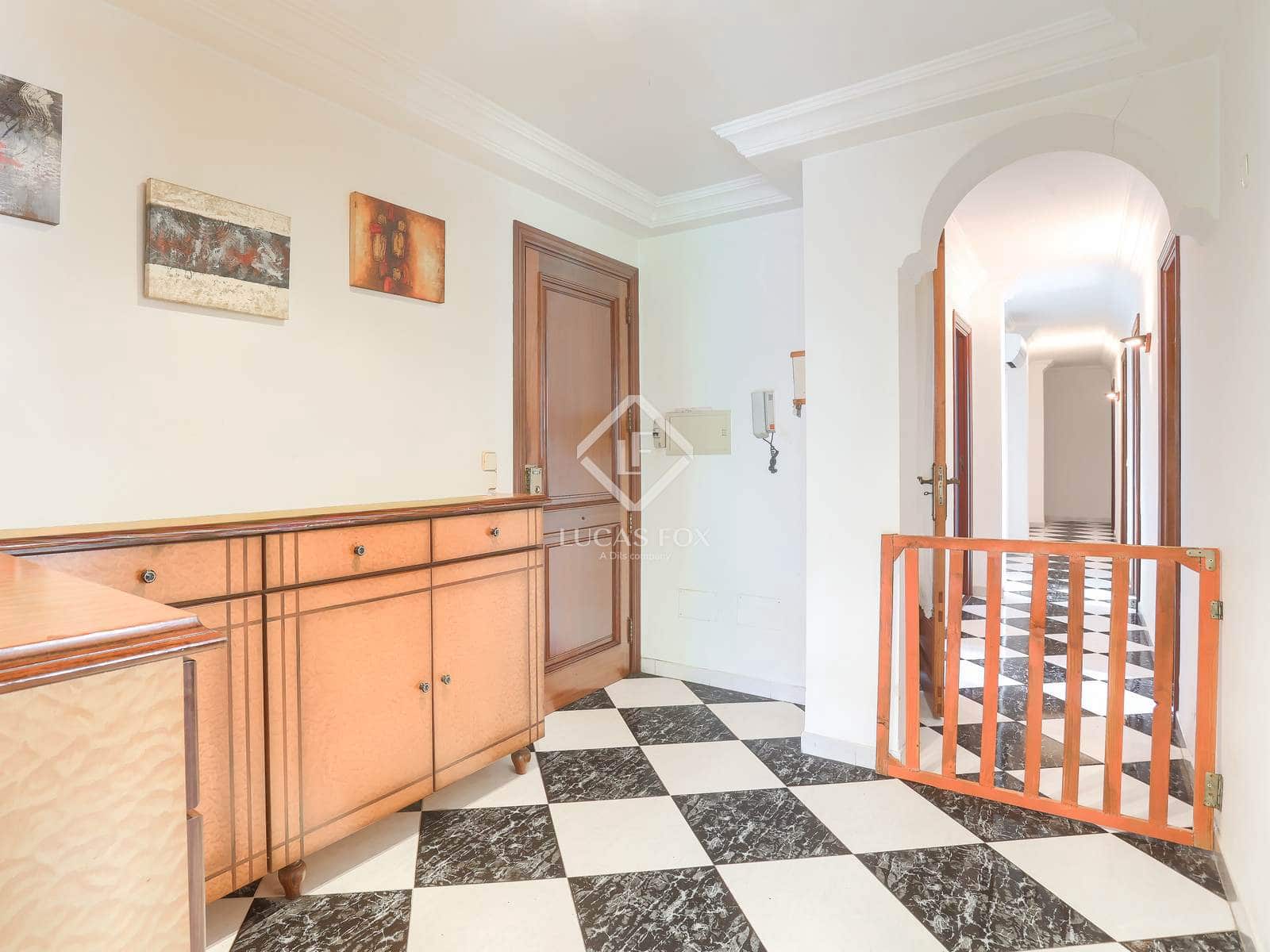 Commercieel te koop in Capdepera - € 1.300.000 (Ref: 9388447)